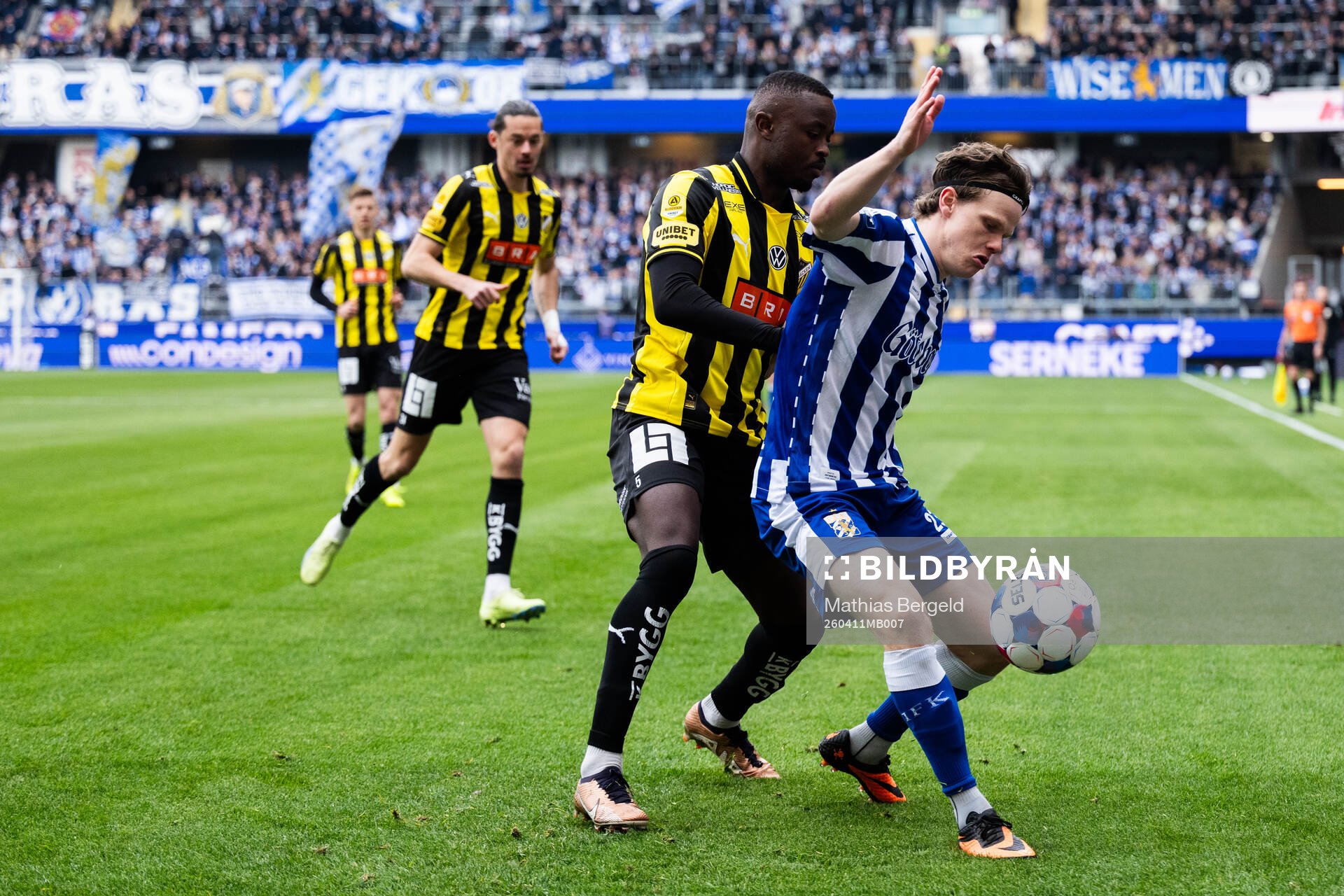 Häckens Brice Wembangomo och IFK Göteborgs Kolbeinn