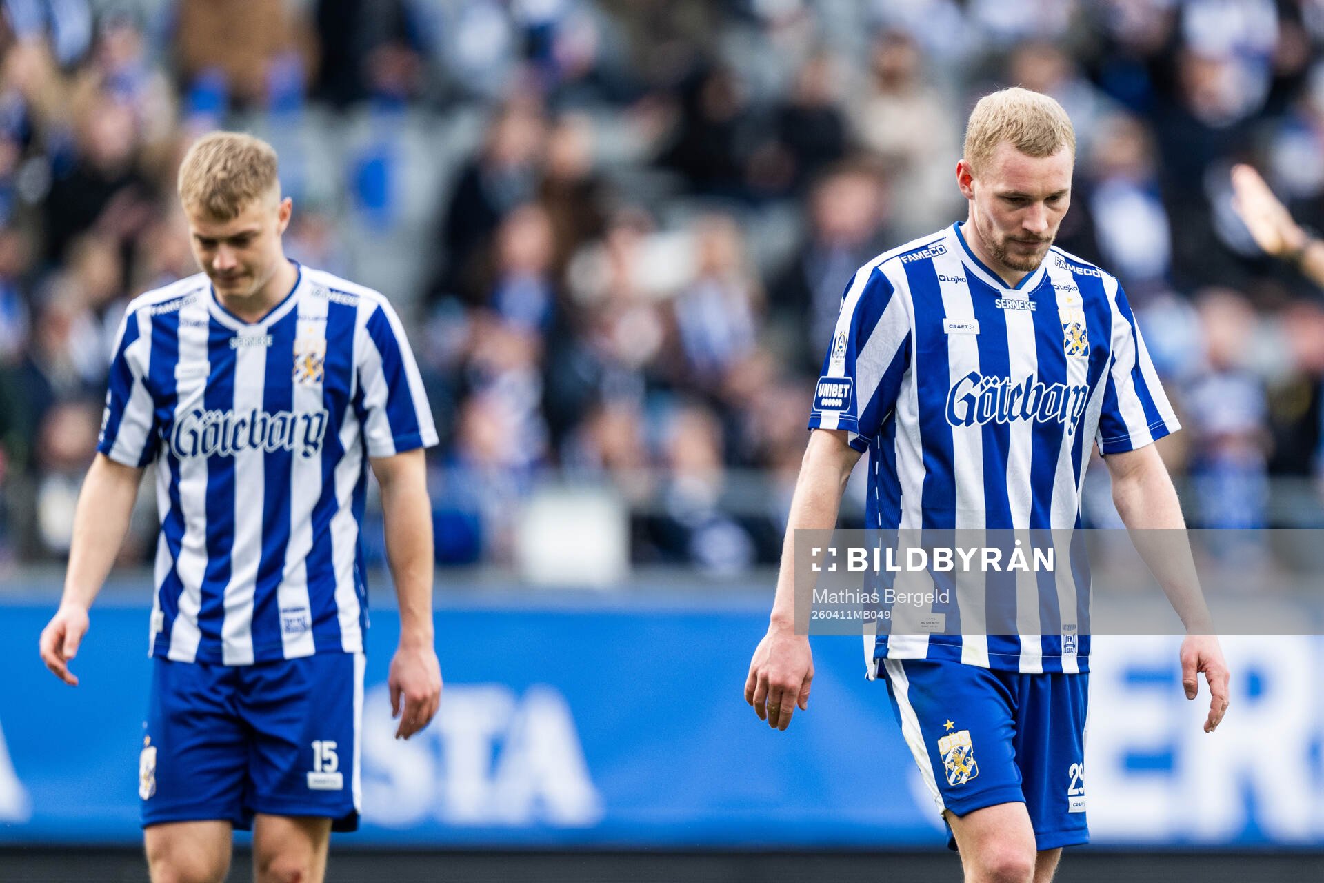 IFK Göteborgs David Kruse och Adam Bergmark Wiberg deppar