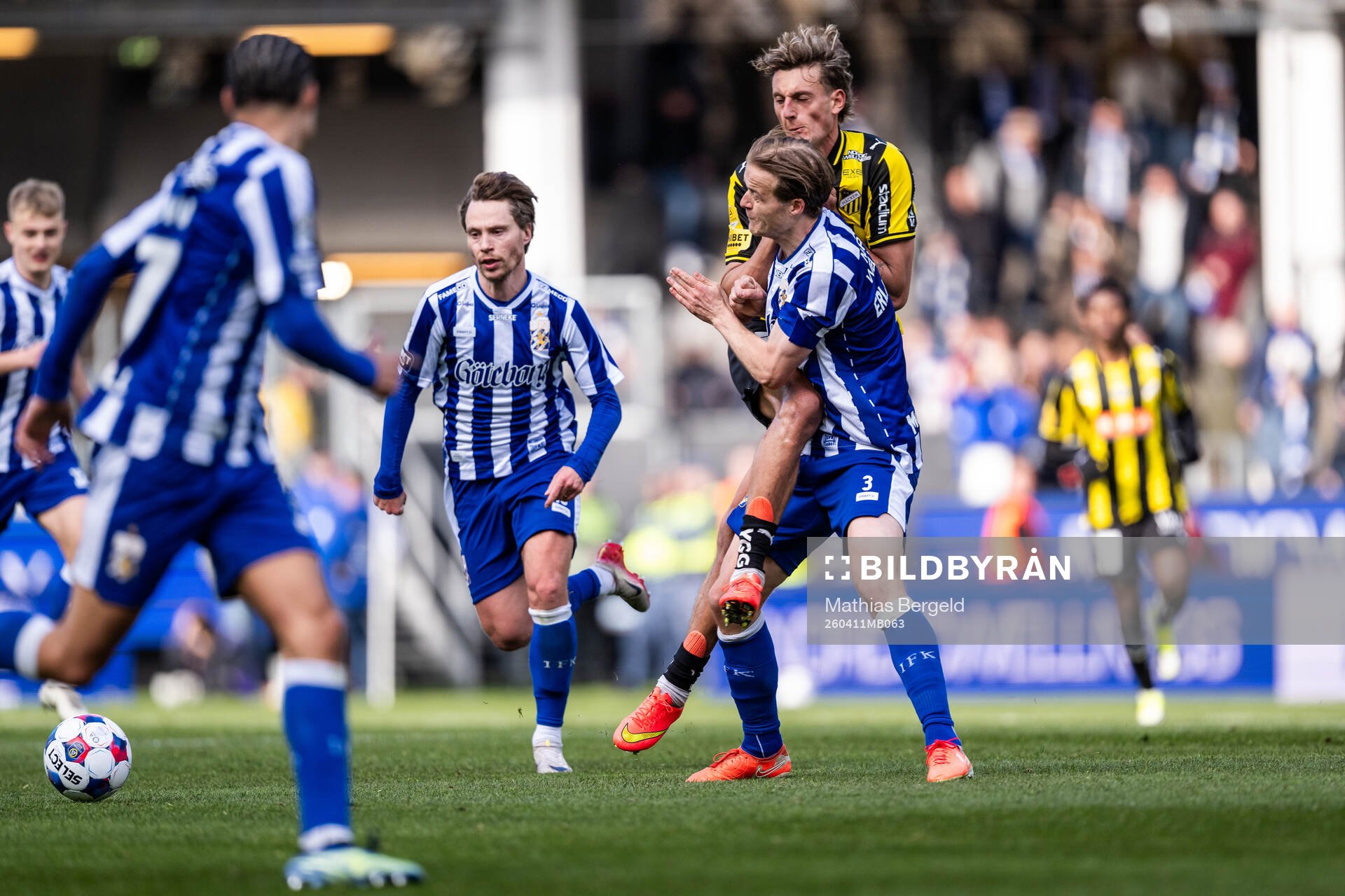 Häckens Silas Andersen och IFK Göteborgs August Erlingmark