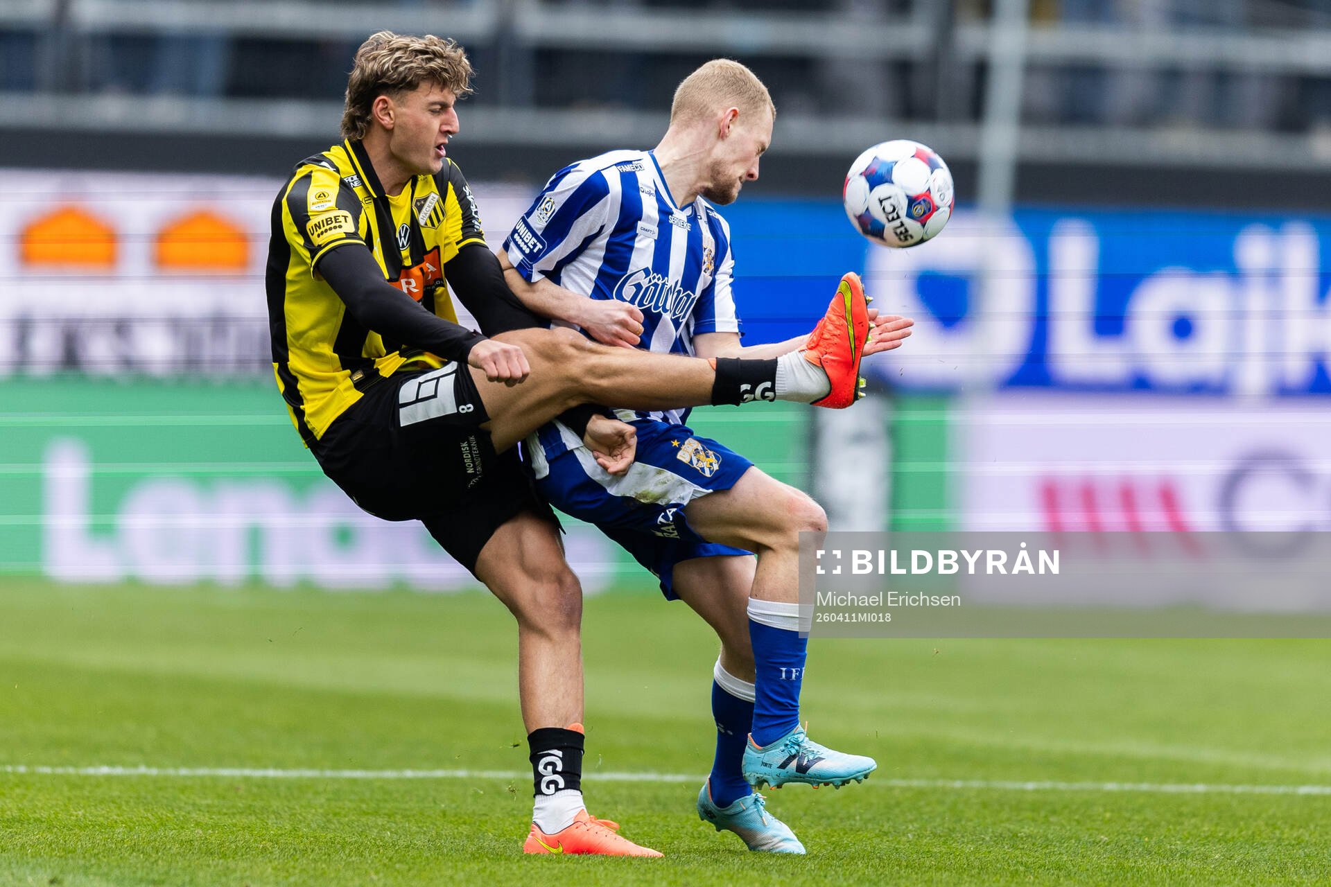 Häckens Silas Andersen och IFK Göteborgs Adam Bergmark