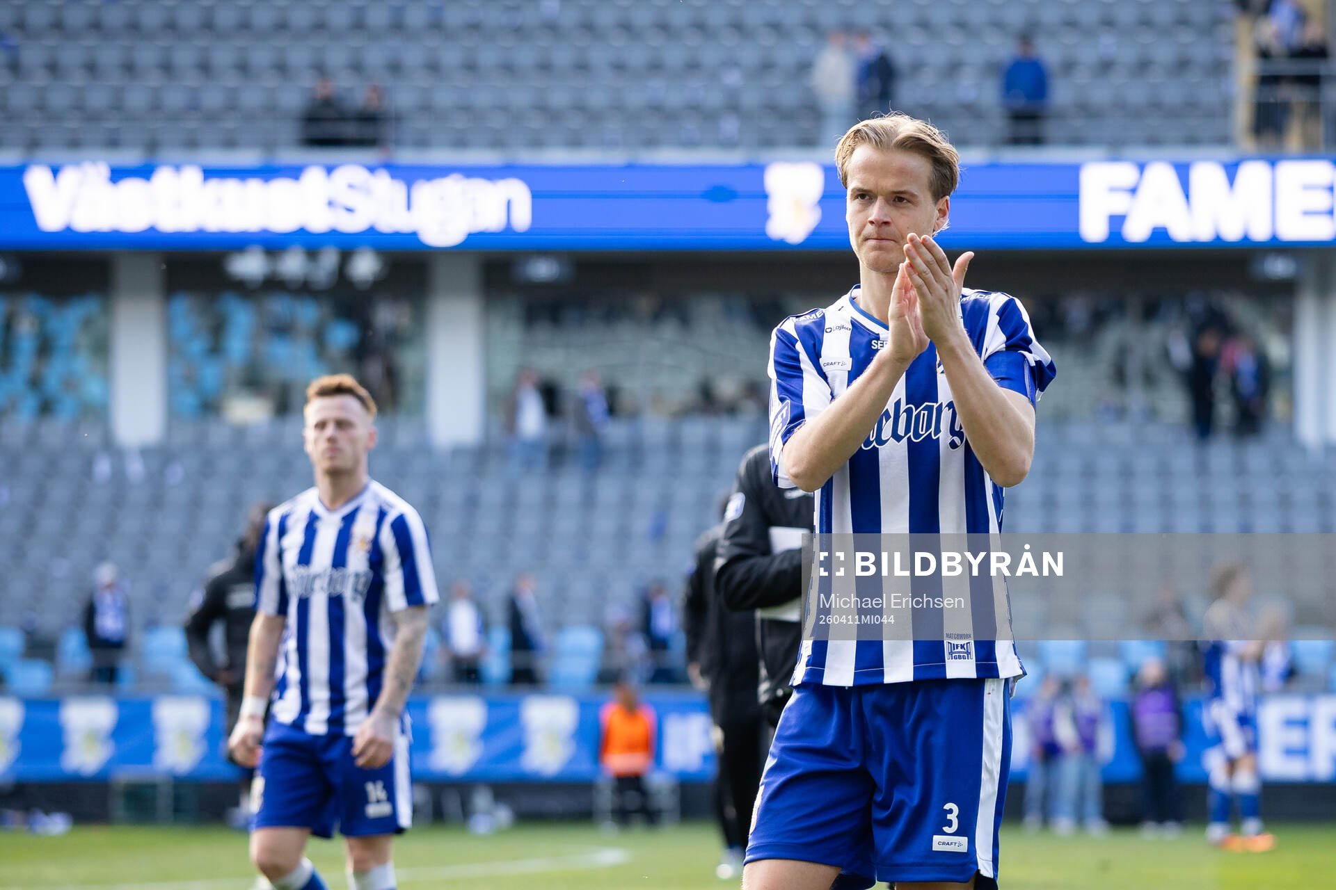 IFK Göteborgs August Erlingmark deppar