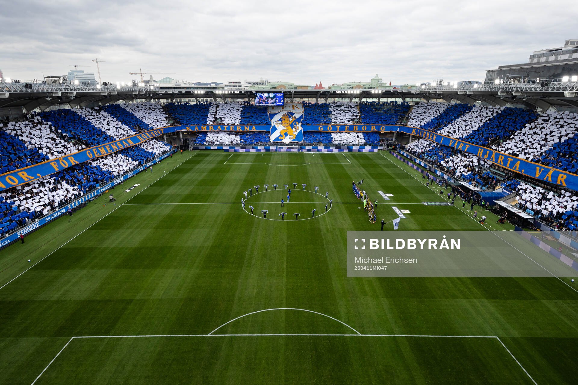IFK Göteborgs supportrar med ett Tifo