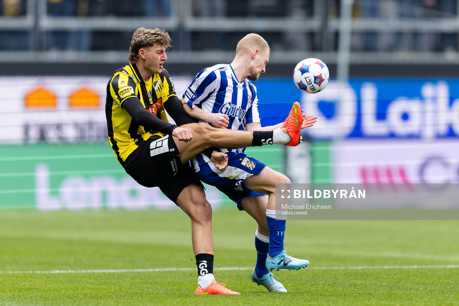 Häckens Silas Andersen och IFK Göteborgs Adam Bergmark