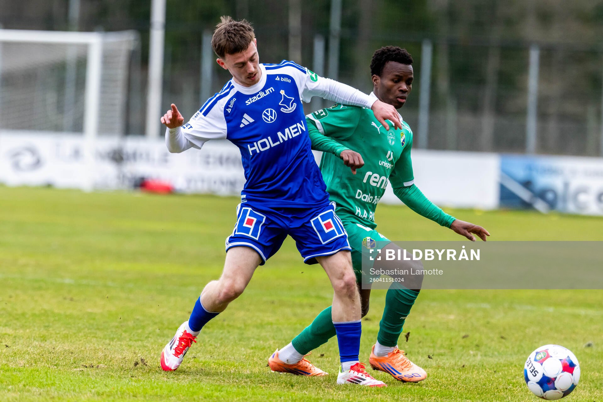 IFK Norrköpings Ryan Nelson och Ljungskiles Issaka Seidu