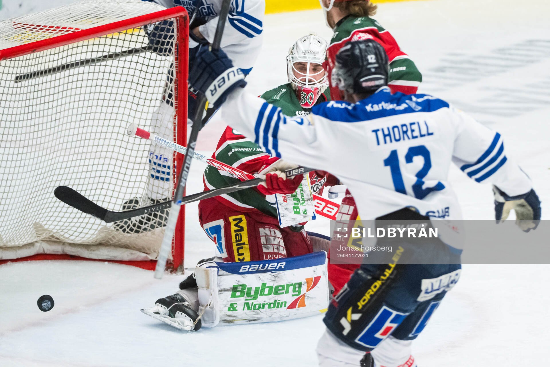 Modos målvakt Jakob Hellsten släpper in 1-2