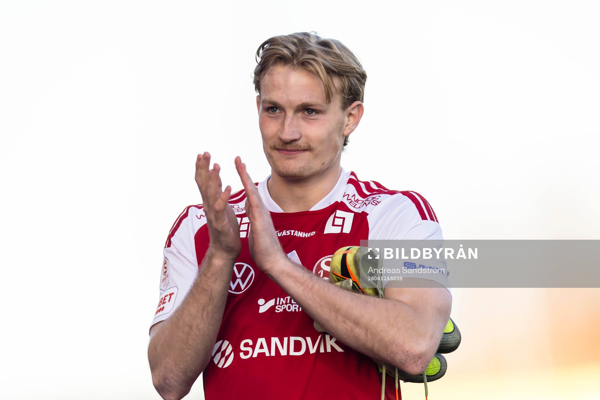 Sandvikens IFs Christian Wagner tackar publiken