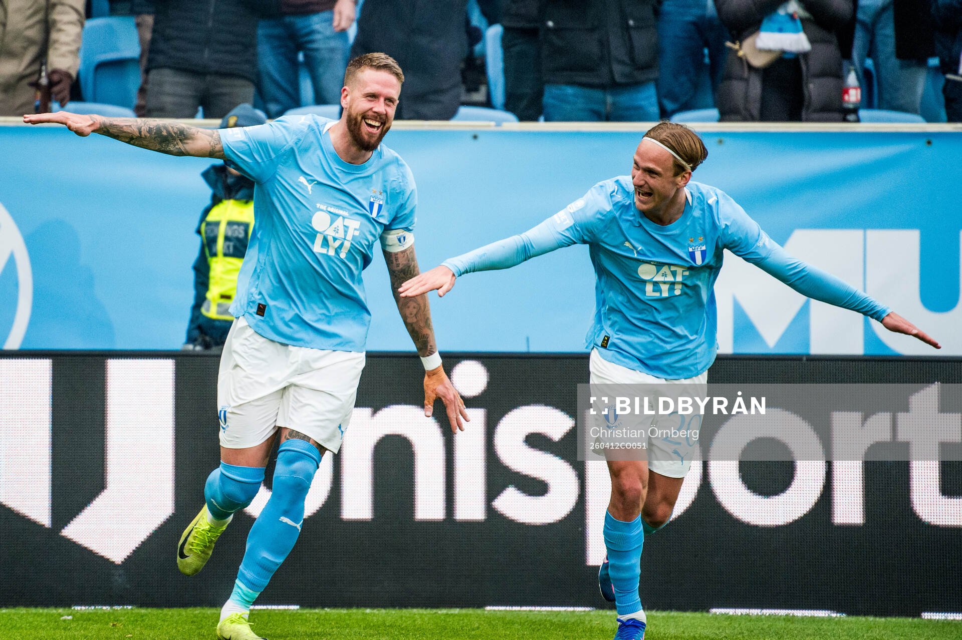 Malmö FFs Pontus Jansson jublar bredvid Erik Botheim