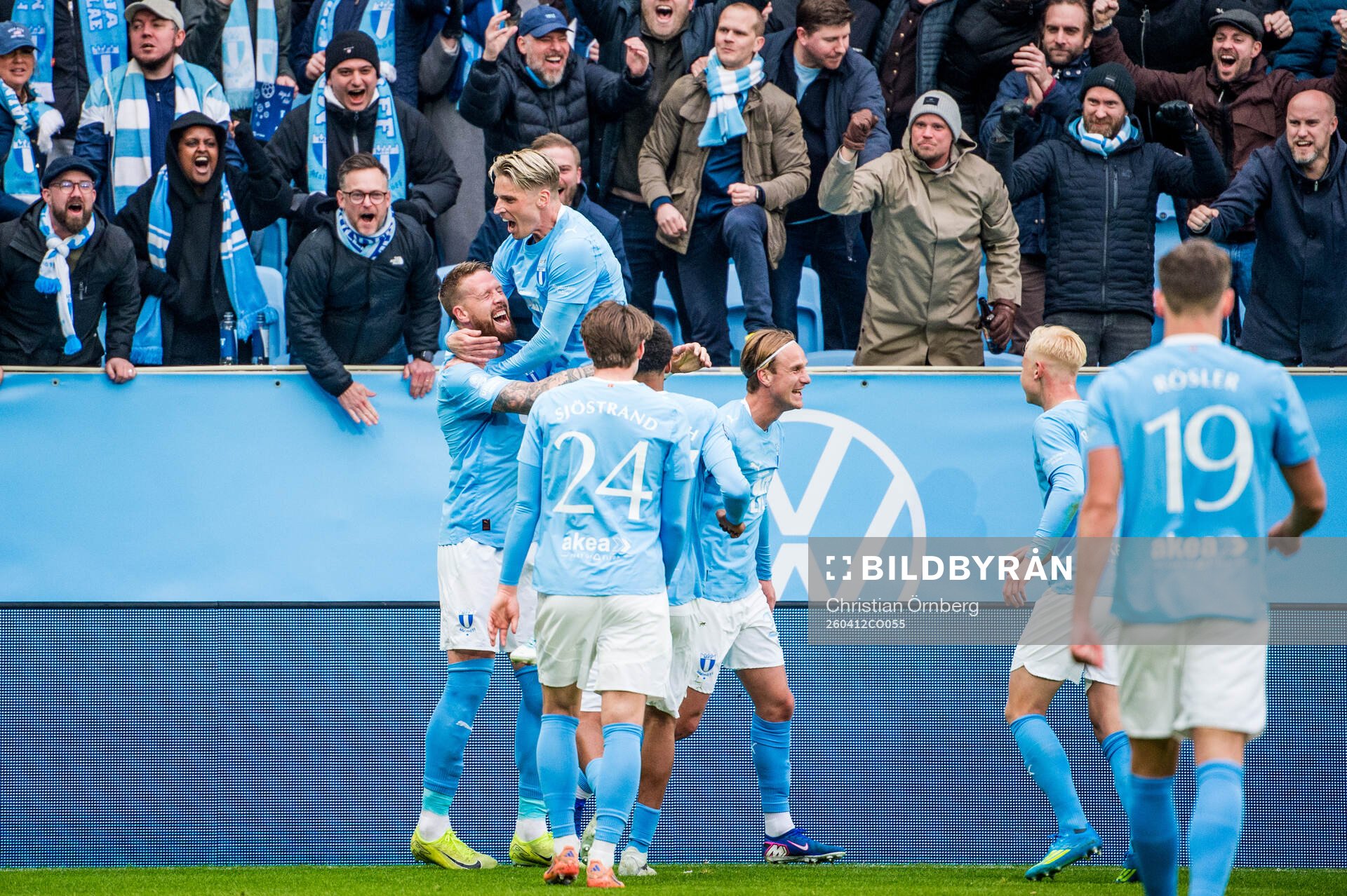 Malmö FFs Pontus Jansson och Jens Stryger Larsen jublar