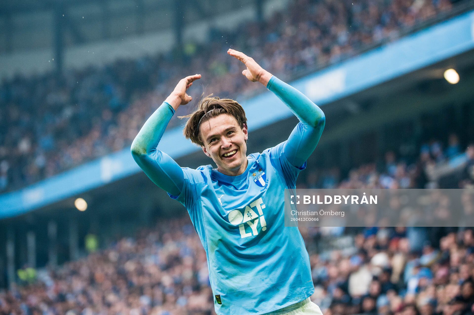 Malmö FFs Oscar Sjöstrand jublar