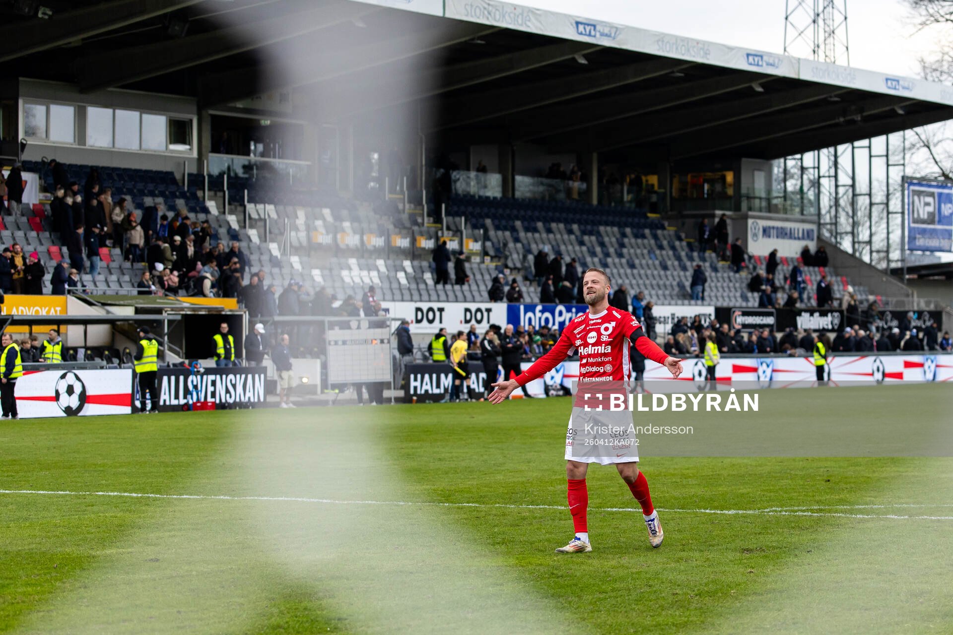 Degerfors Daniel Sundgren jublar