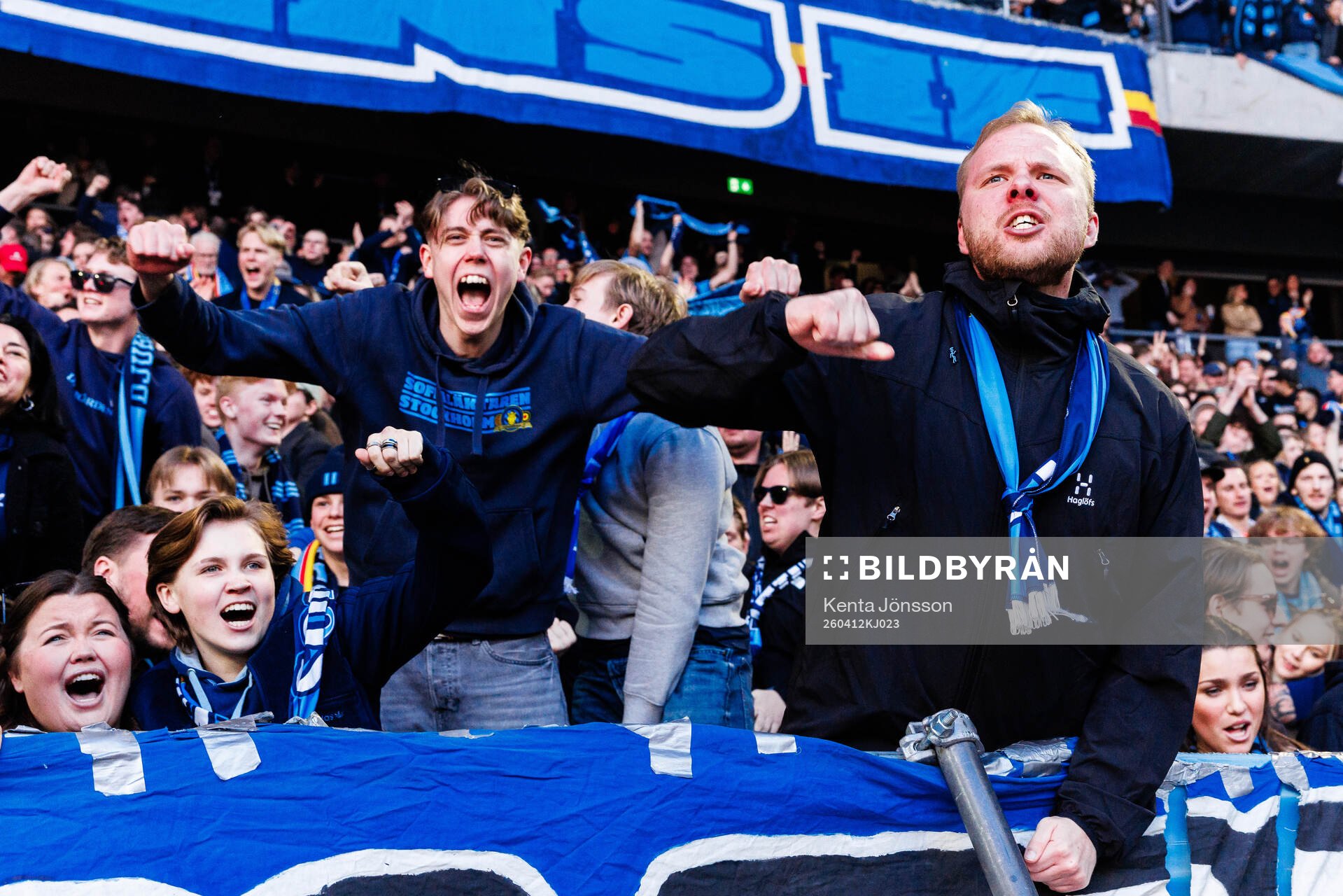Djurgårdens supportrar jublar