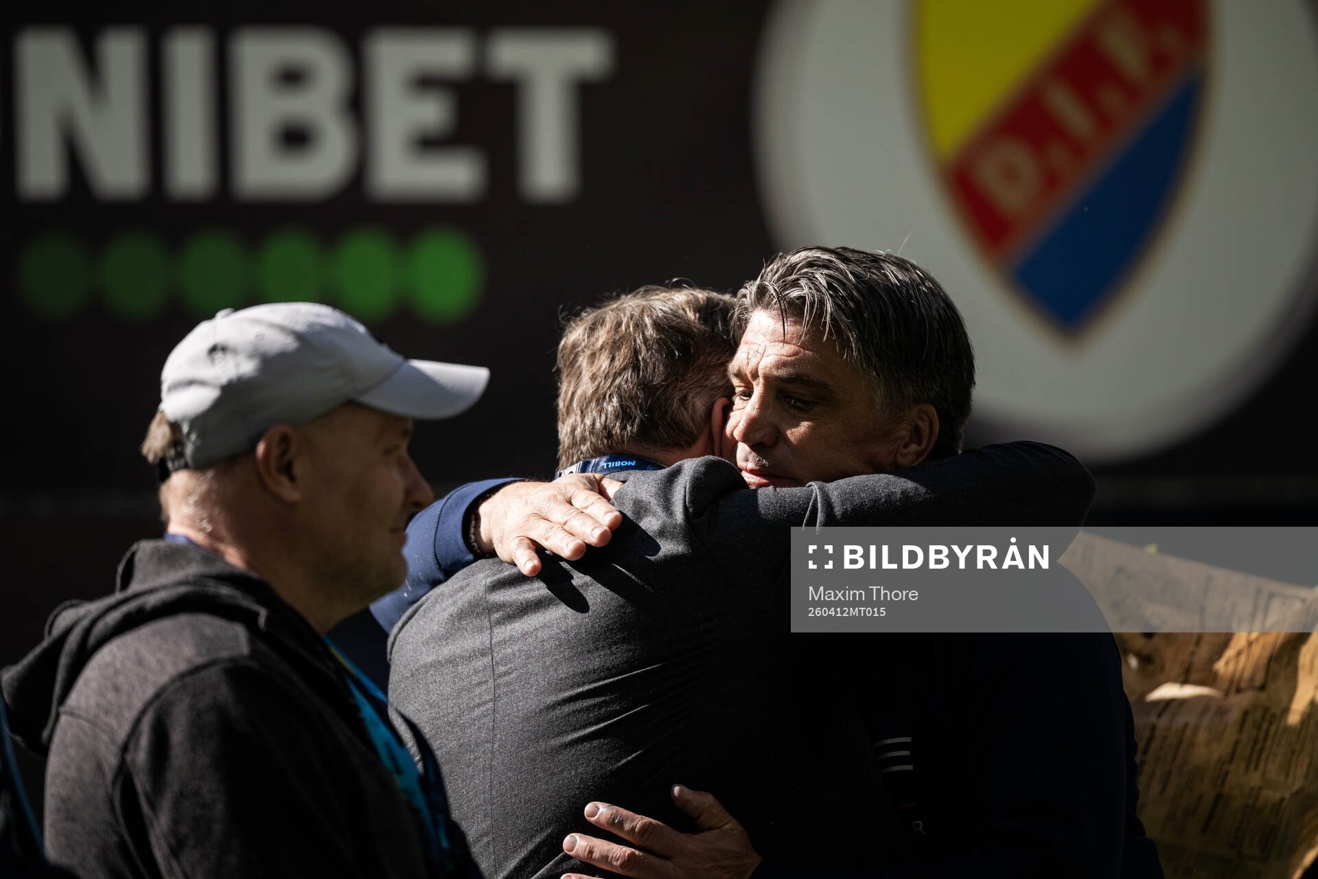 Djurgårdens sportchef Bosse Andersson tackas av