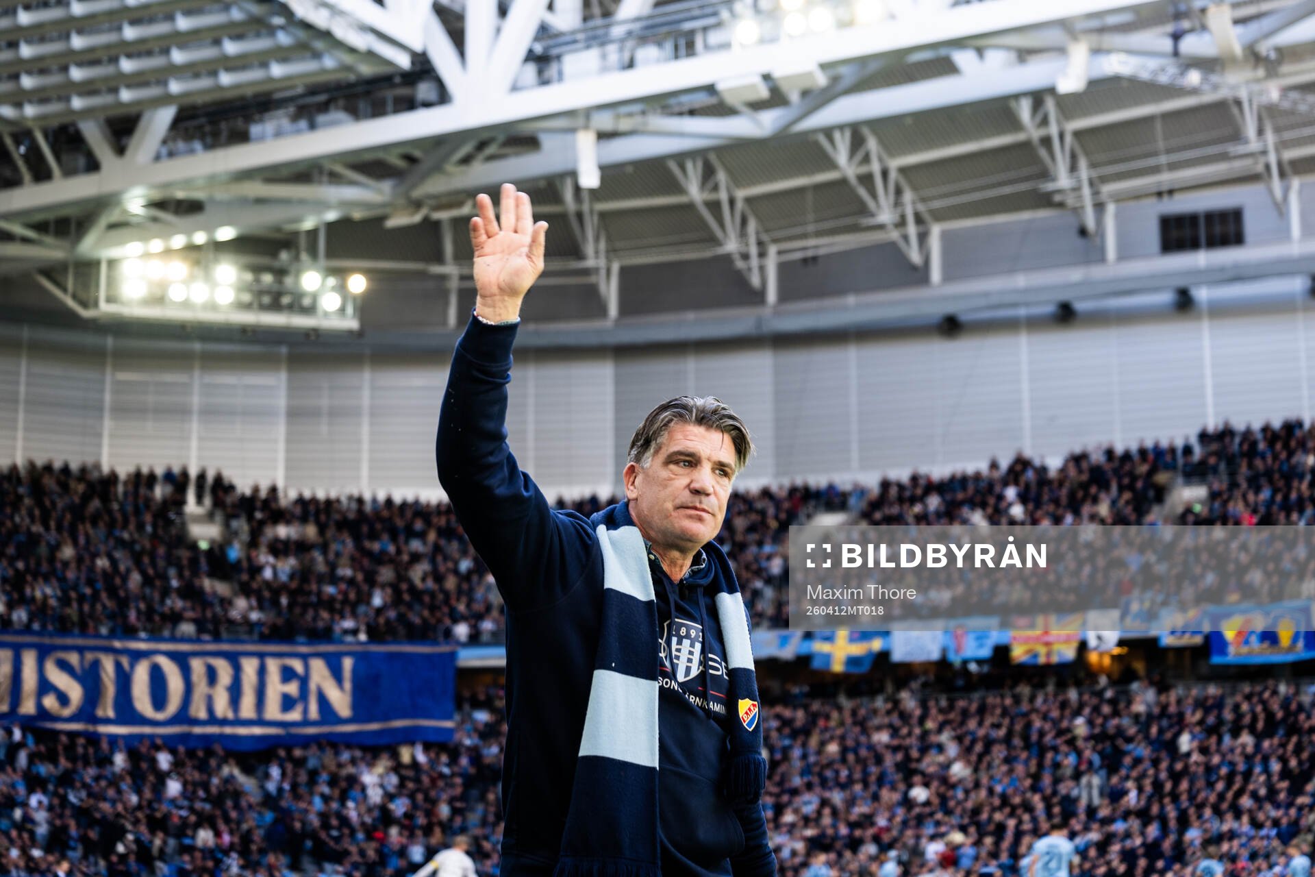 Djurgårdens sportchef Bosse Andersson tackas av