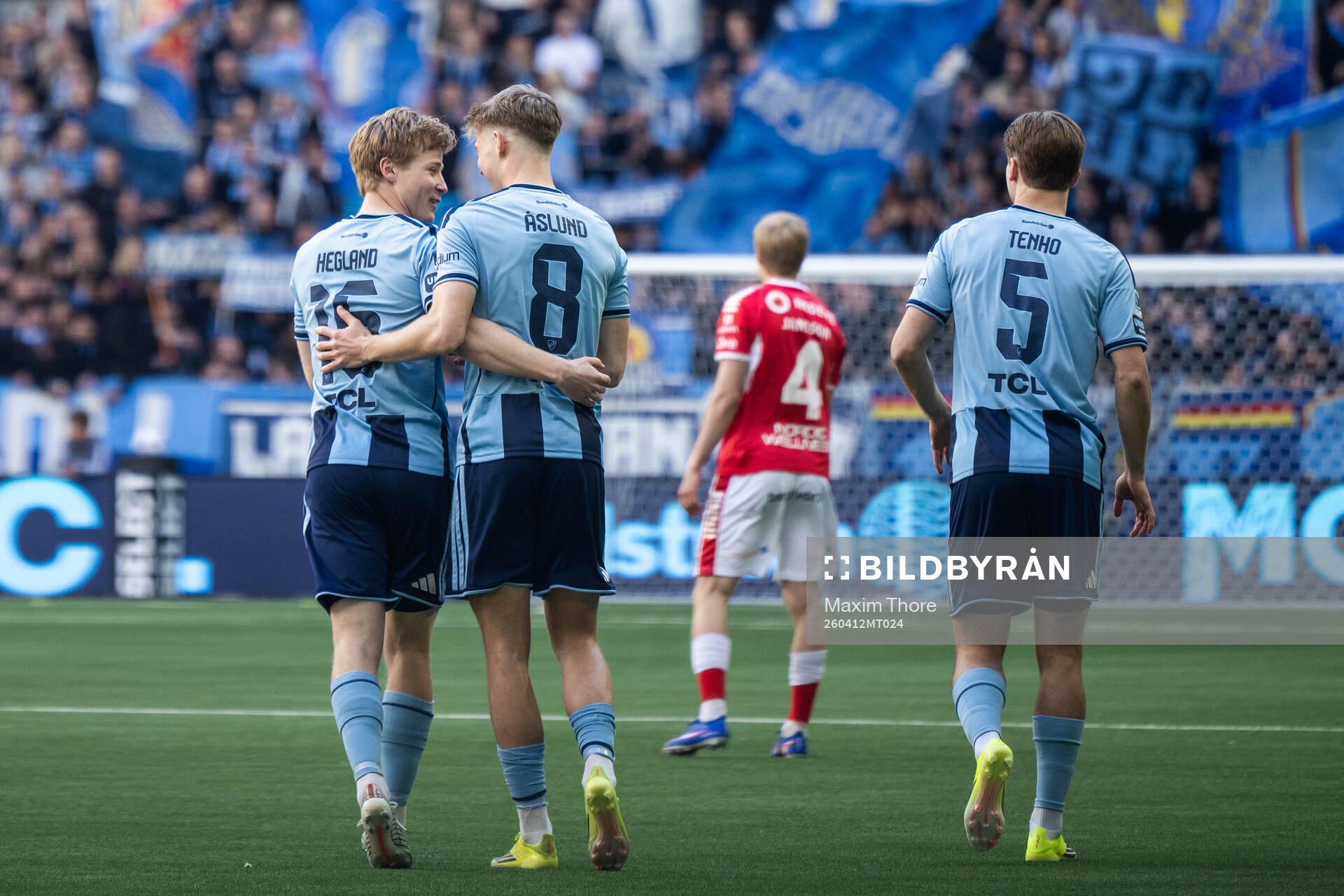 Djurgårdens Bo Hegland jublar med Patric Åslund