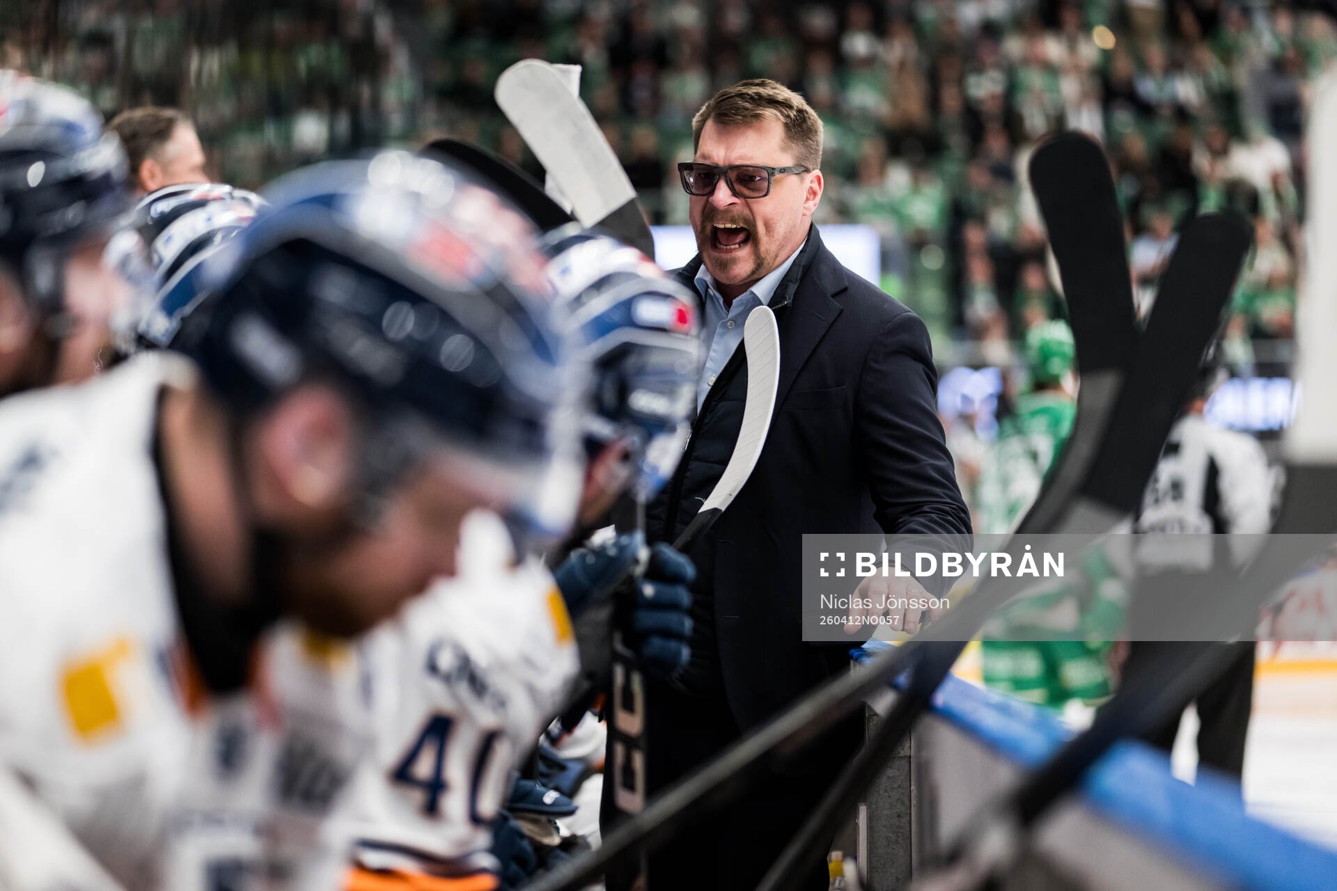 Växjös tränare Björn Hellkvist reagerar