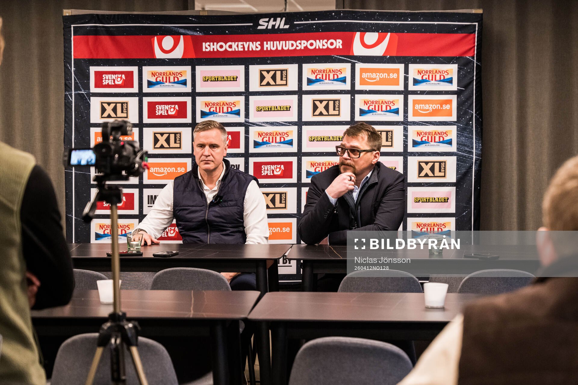 Rögles tränare Dan Tangnes och Växjös tränare Björn