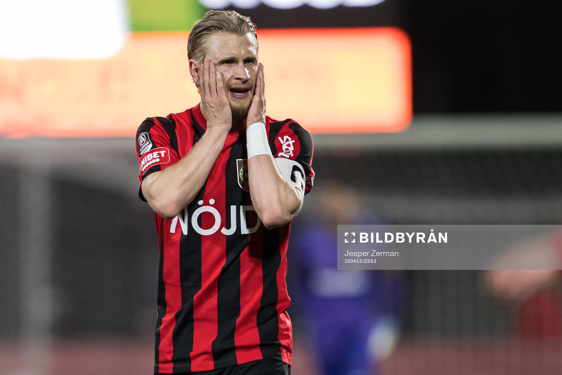 Brommapojkarnas Simon Strand deppar