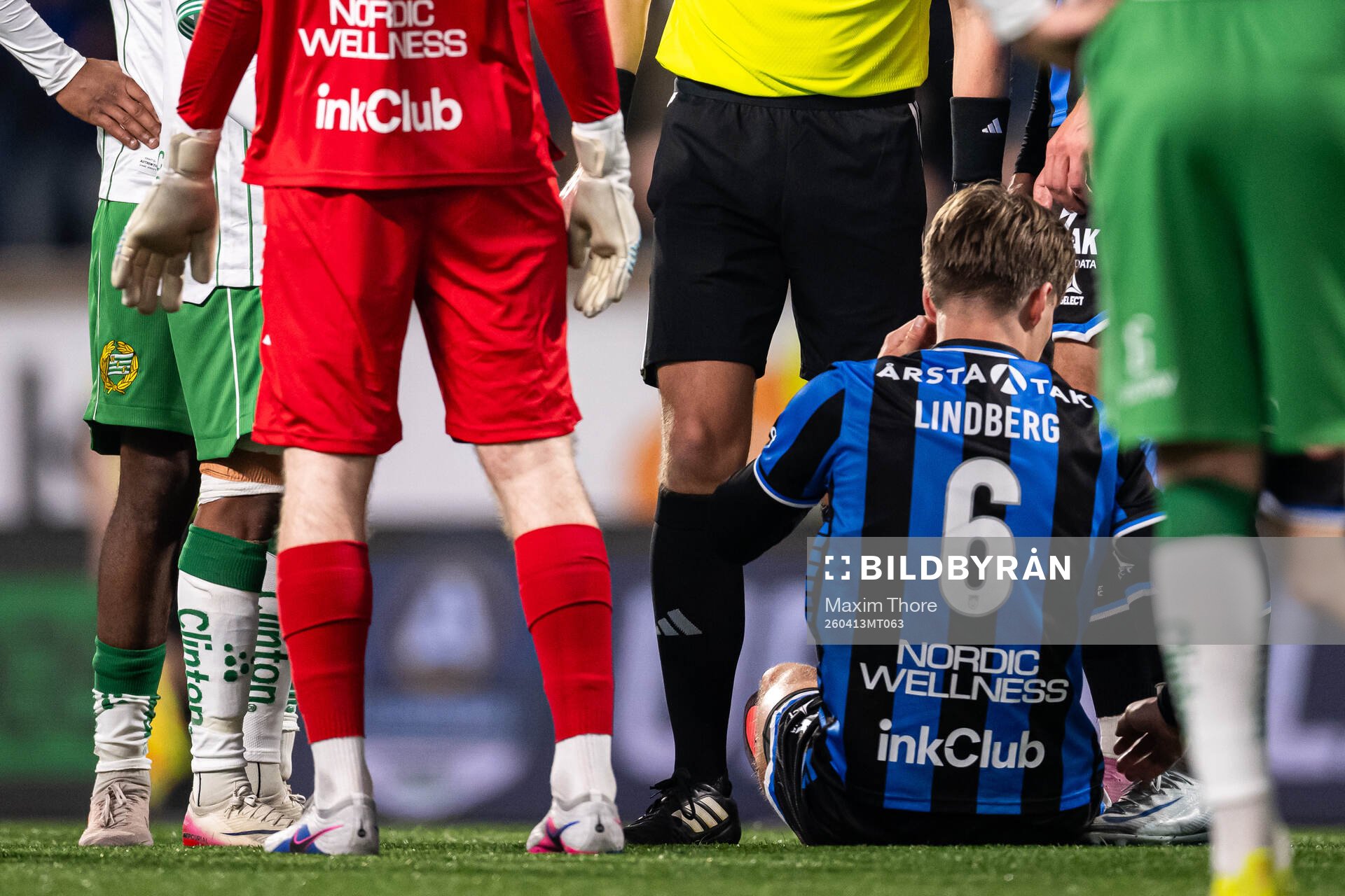 Sirius Marcus Lindberg tar sig för kinden