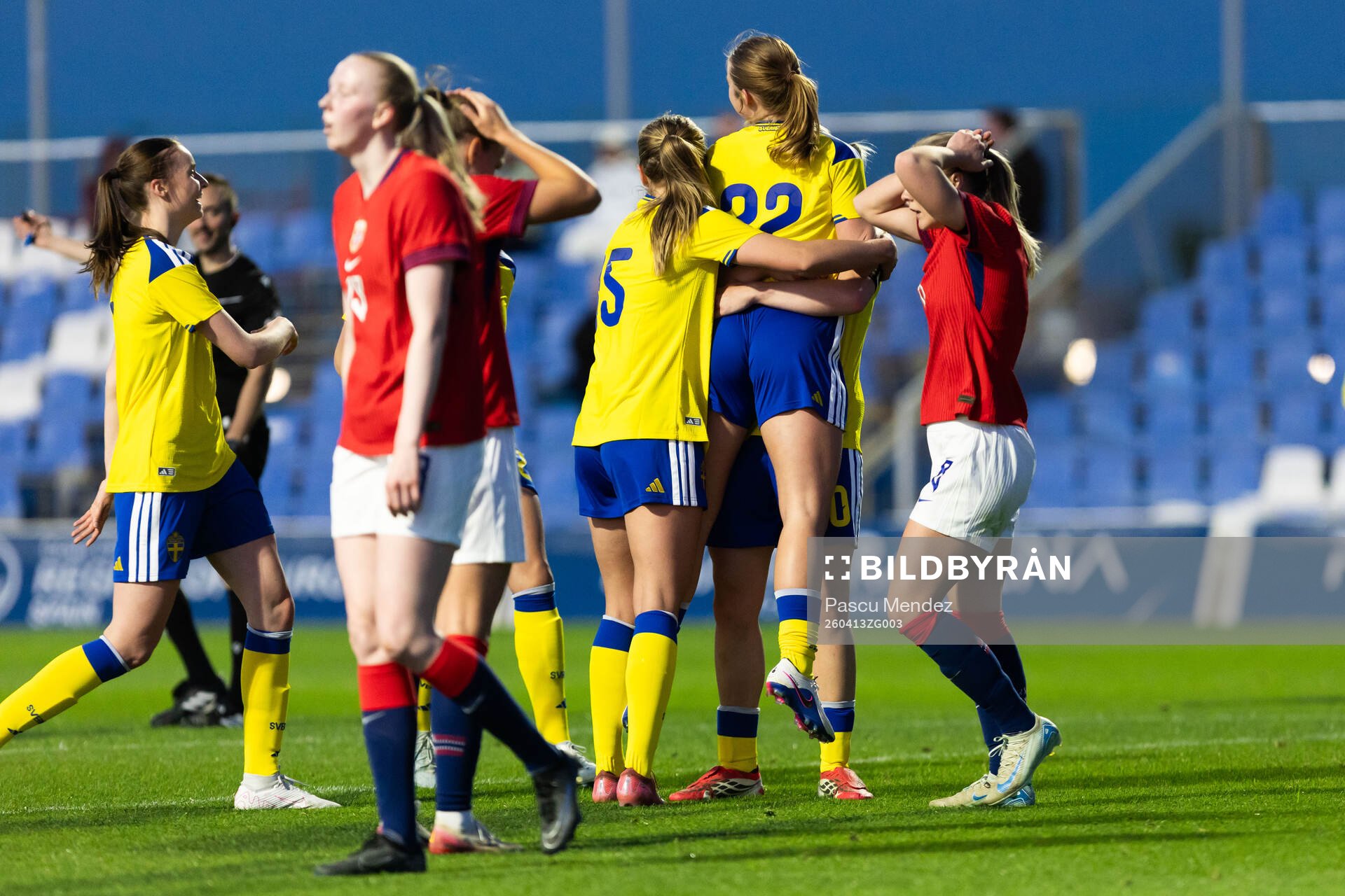 Mathilde Janzen of Sweden celebrates