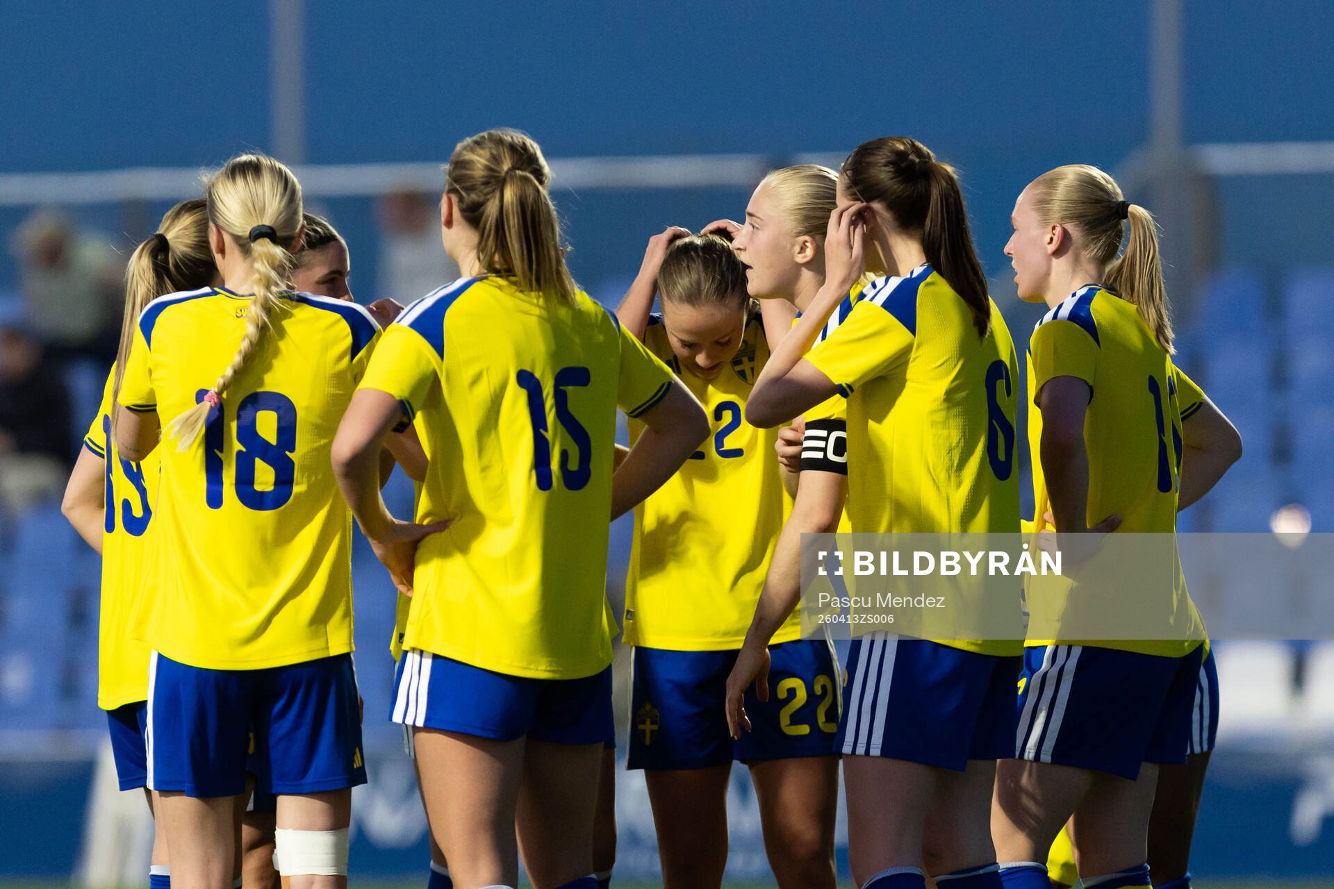 Mathilde Janzen of Sweden celebrates