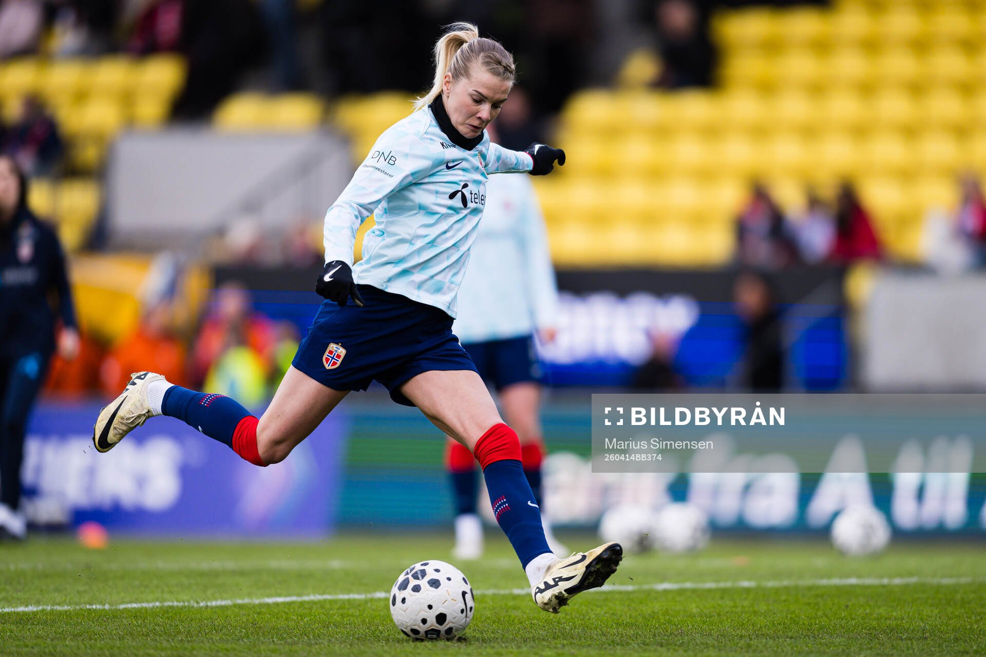 Ada Hegerberg of Norway warms up