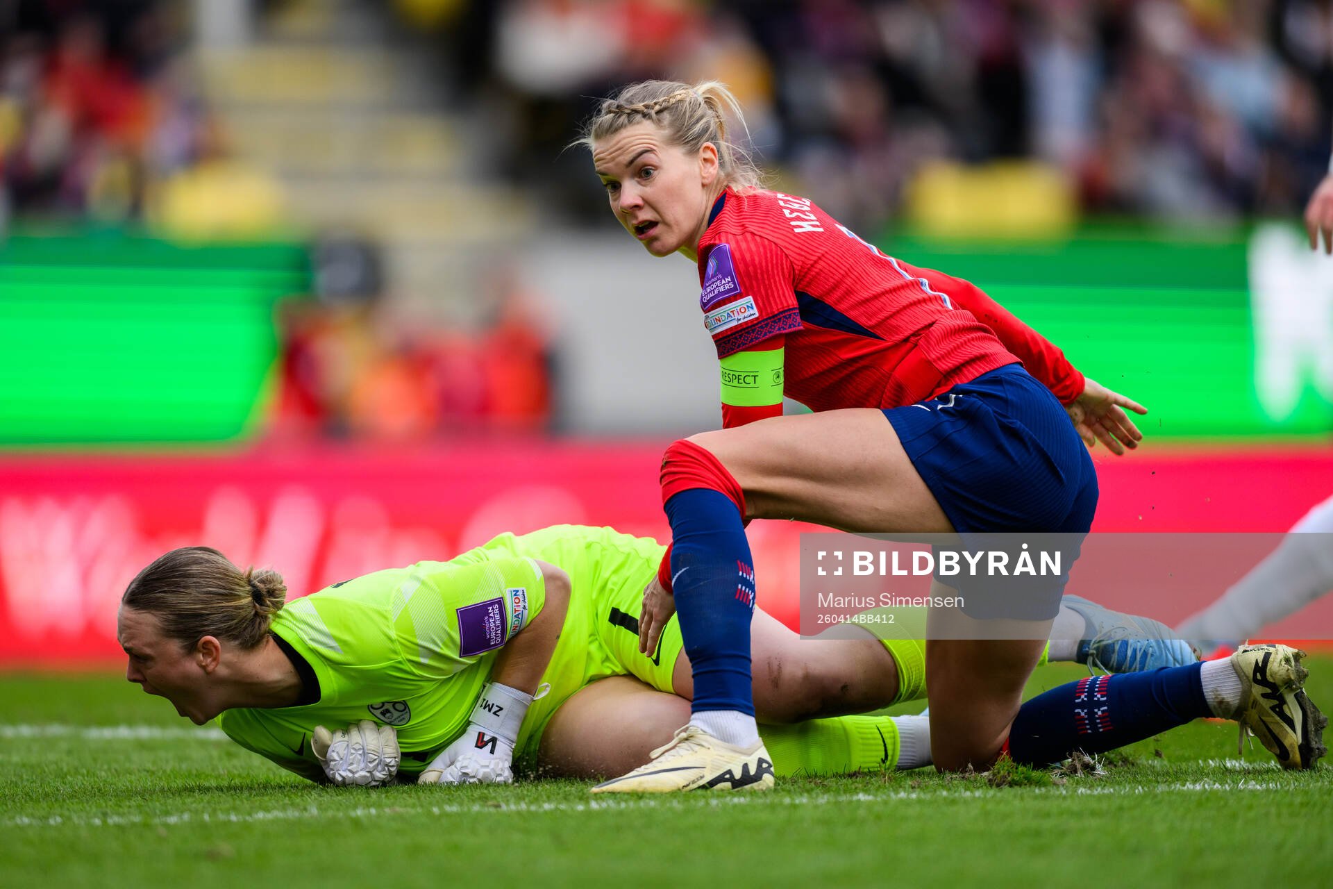 goalkeeper Zala Mersnik of Slovenia and Ada Hegerberg of