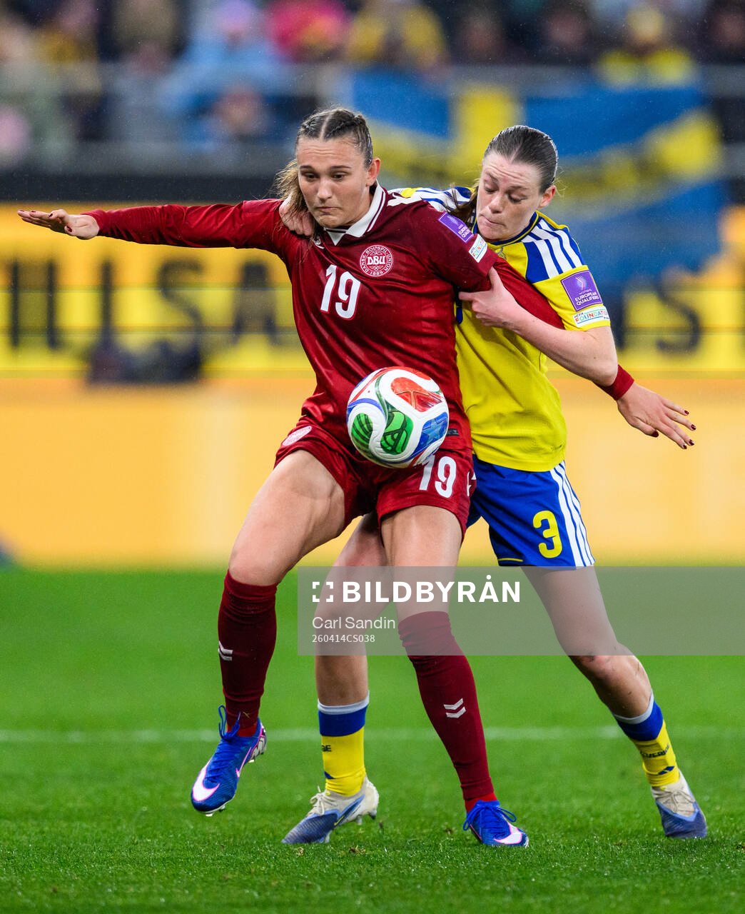 Cecilie Fløe of Denmark and Sofia Reidy of Sweden
