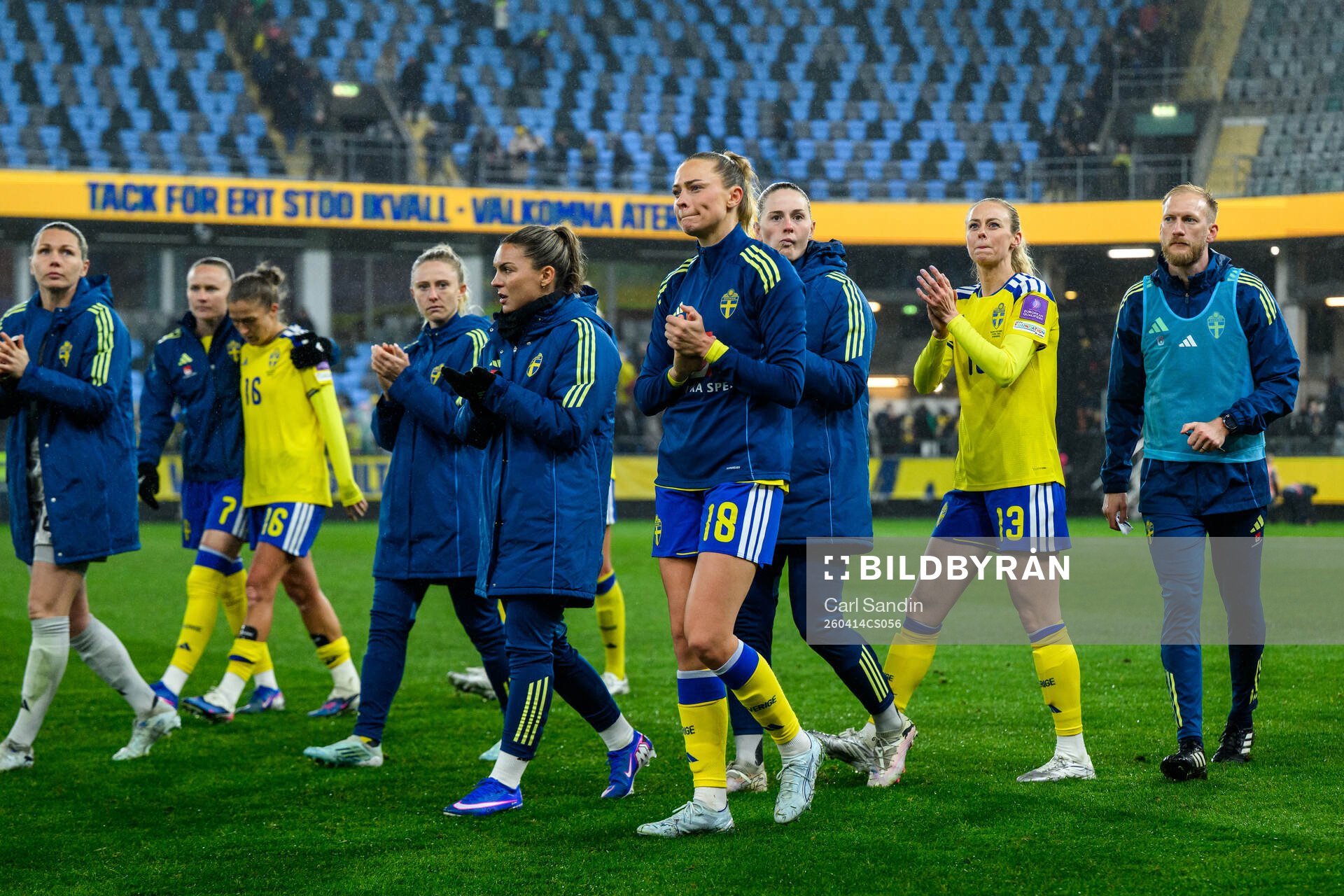 Fridolina Rolfö and Amanda Ilestedt of Sweden
