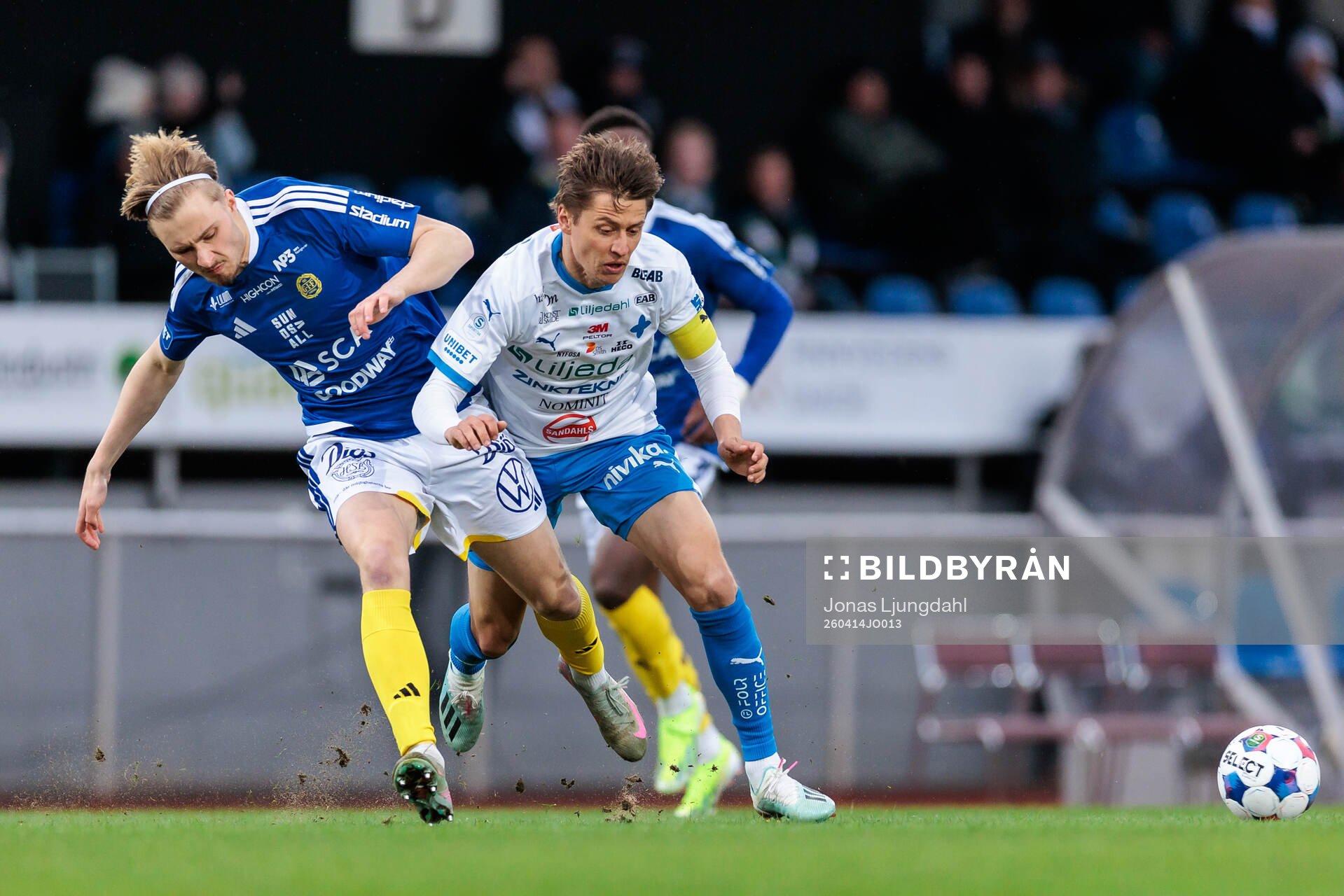 GIF Sundsvalls Malte Hallin och IFK Värnamos Simon Thern