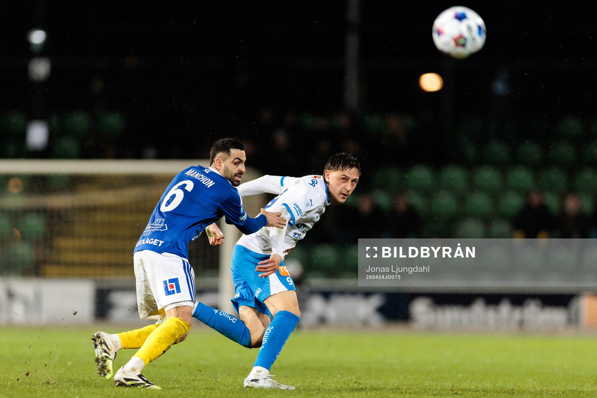 GIF Sundsvalls Marc Manchon och IFK Värnamos Kai Meriluoto