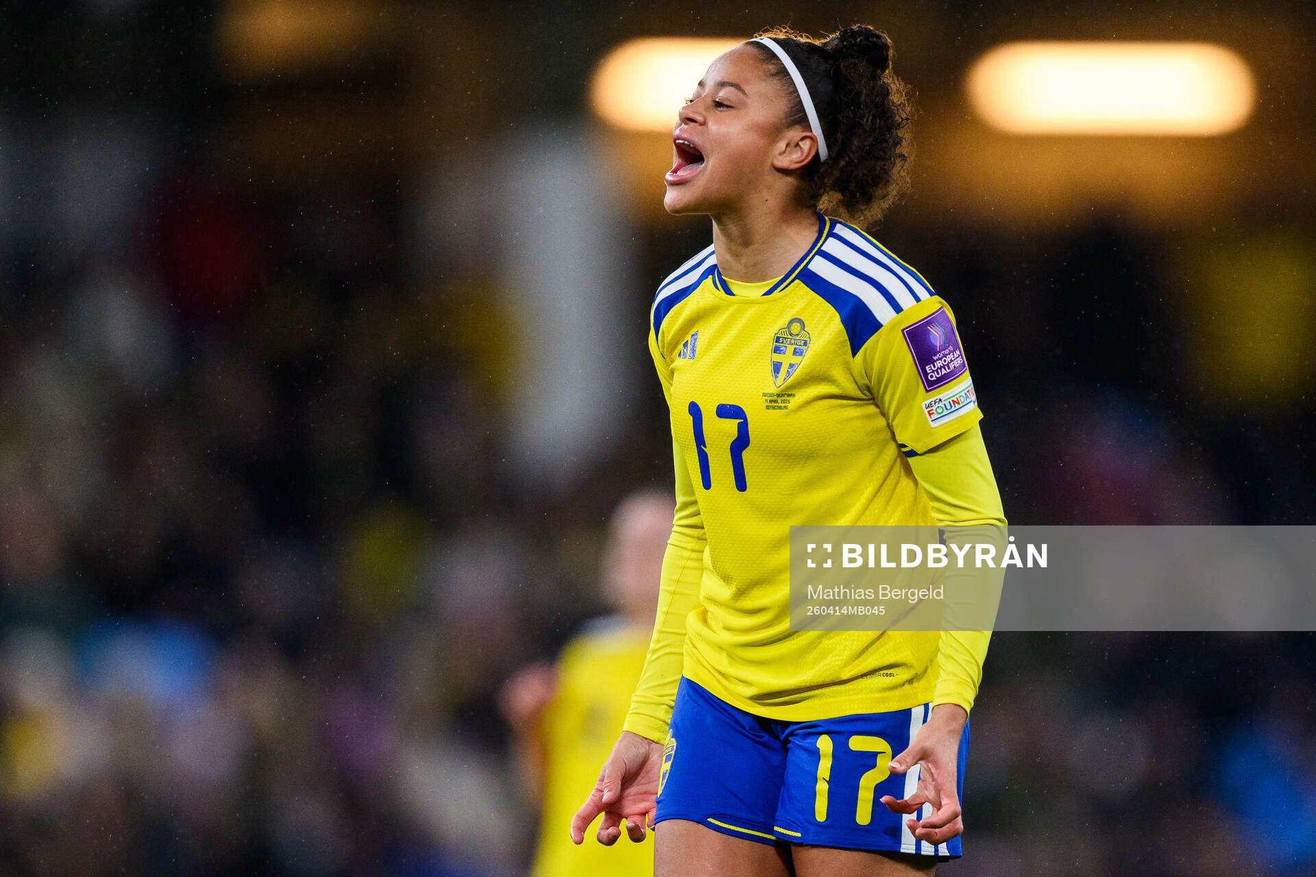 Felicia Schröder of Sweden reacts