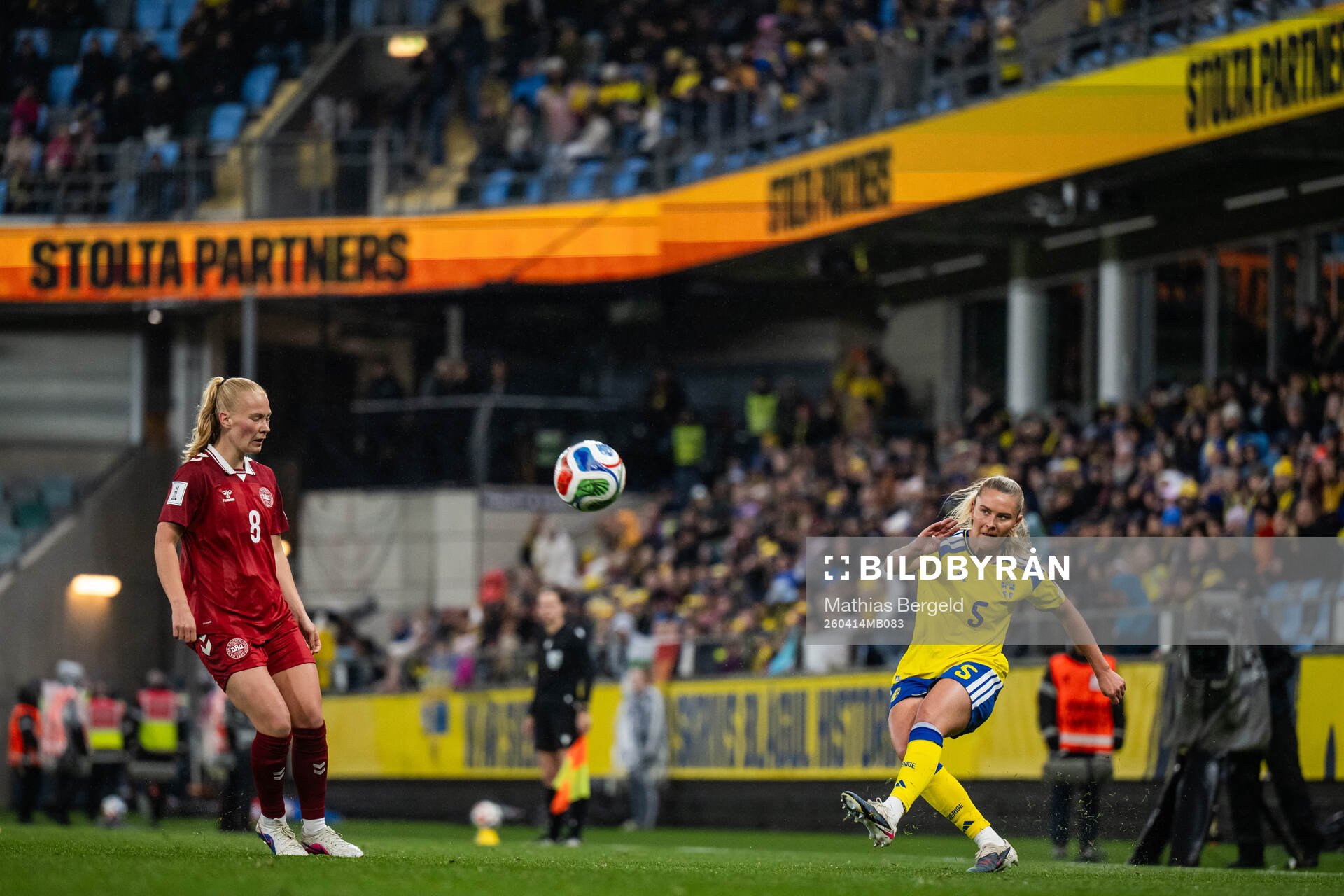 Sofie Bredgaard of Denmark and Amanda Nildén of Sweden