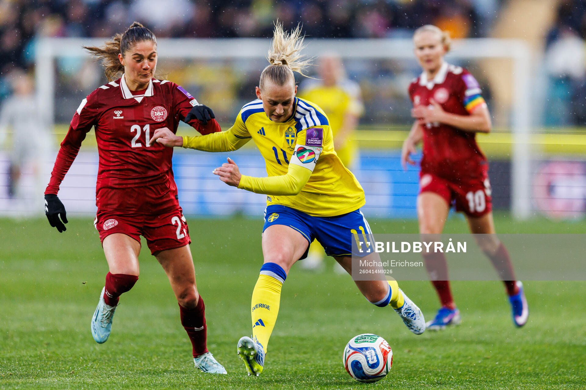 Mille Gejl Jensen of Denmark and Stina Blackstenius of