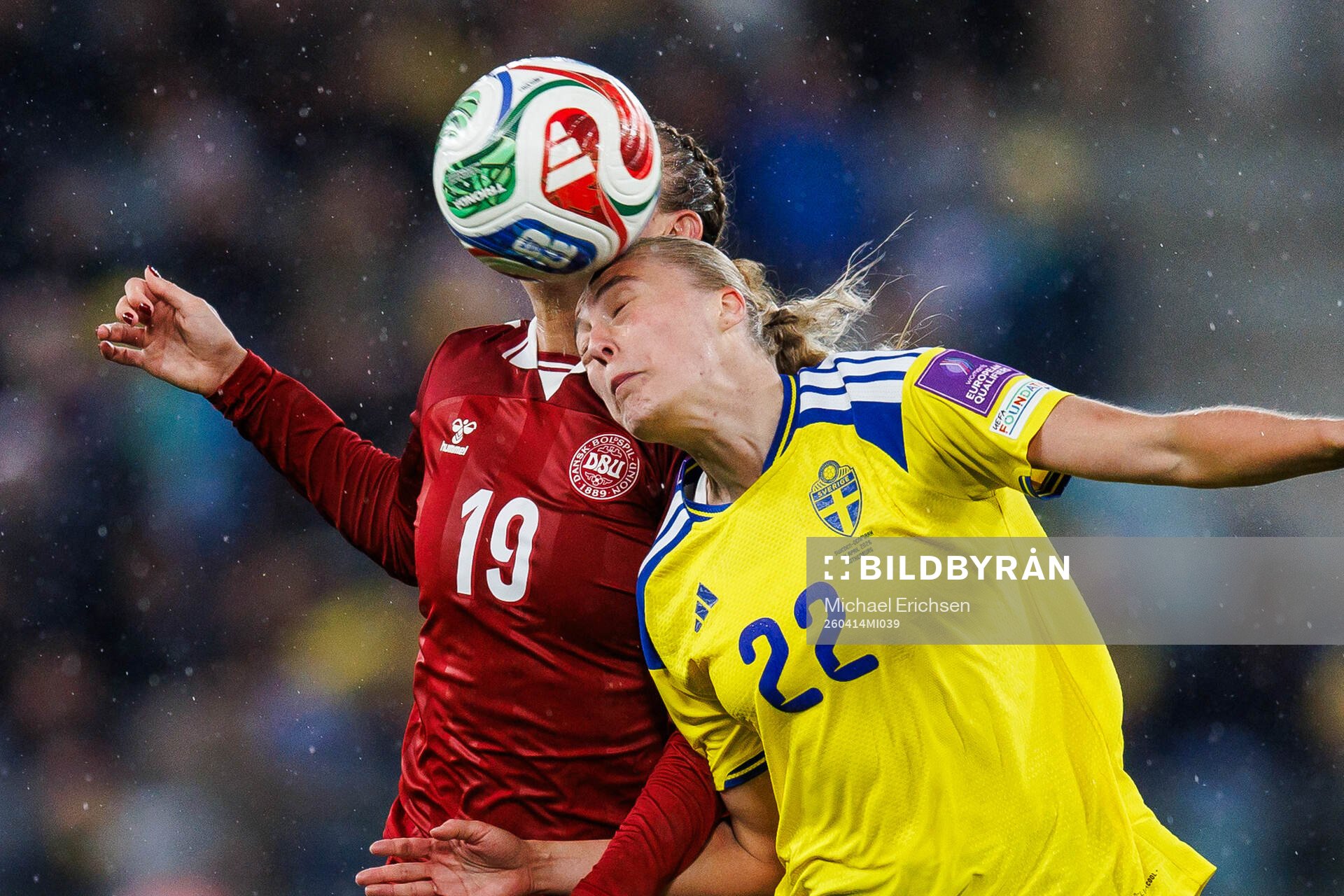 Cecilie Fløe of Denmark and Elma Junttila Nelhage of Sweden