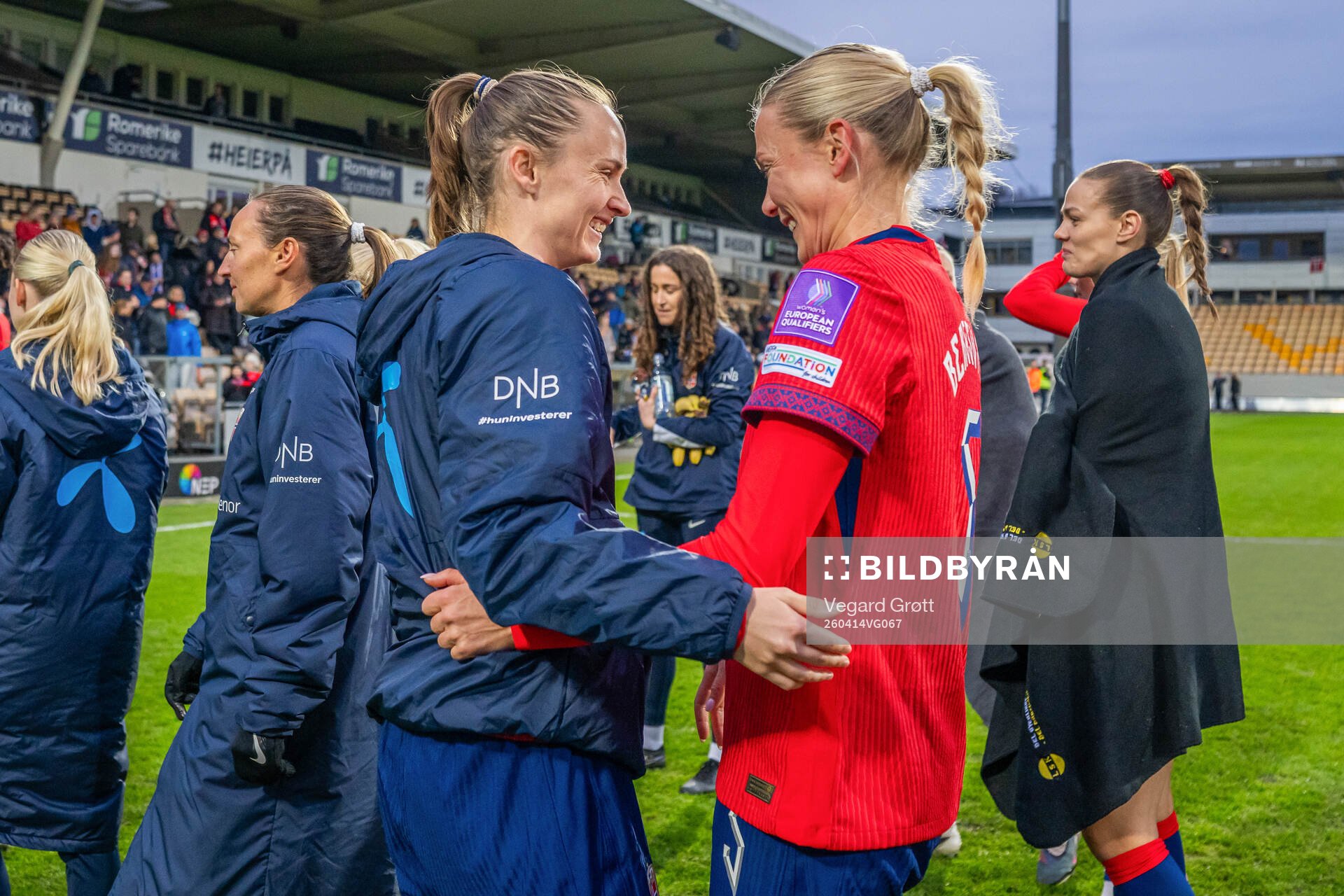 Caroline Graham Hansen and Guro Bergsvand of Norway