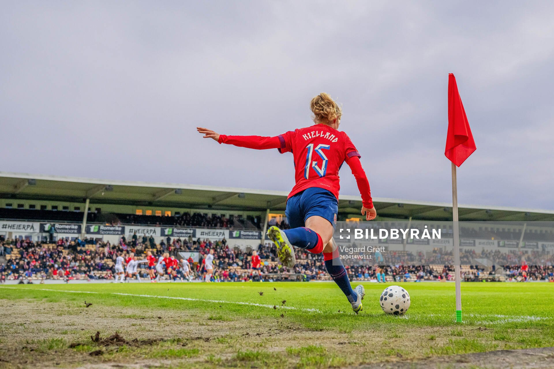 Justine Kielland of Norway takes a corner kick