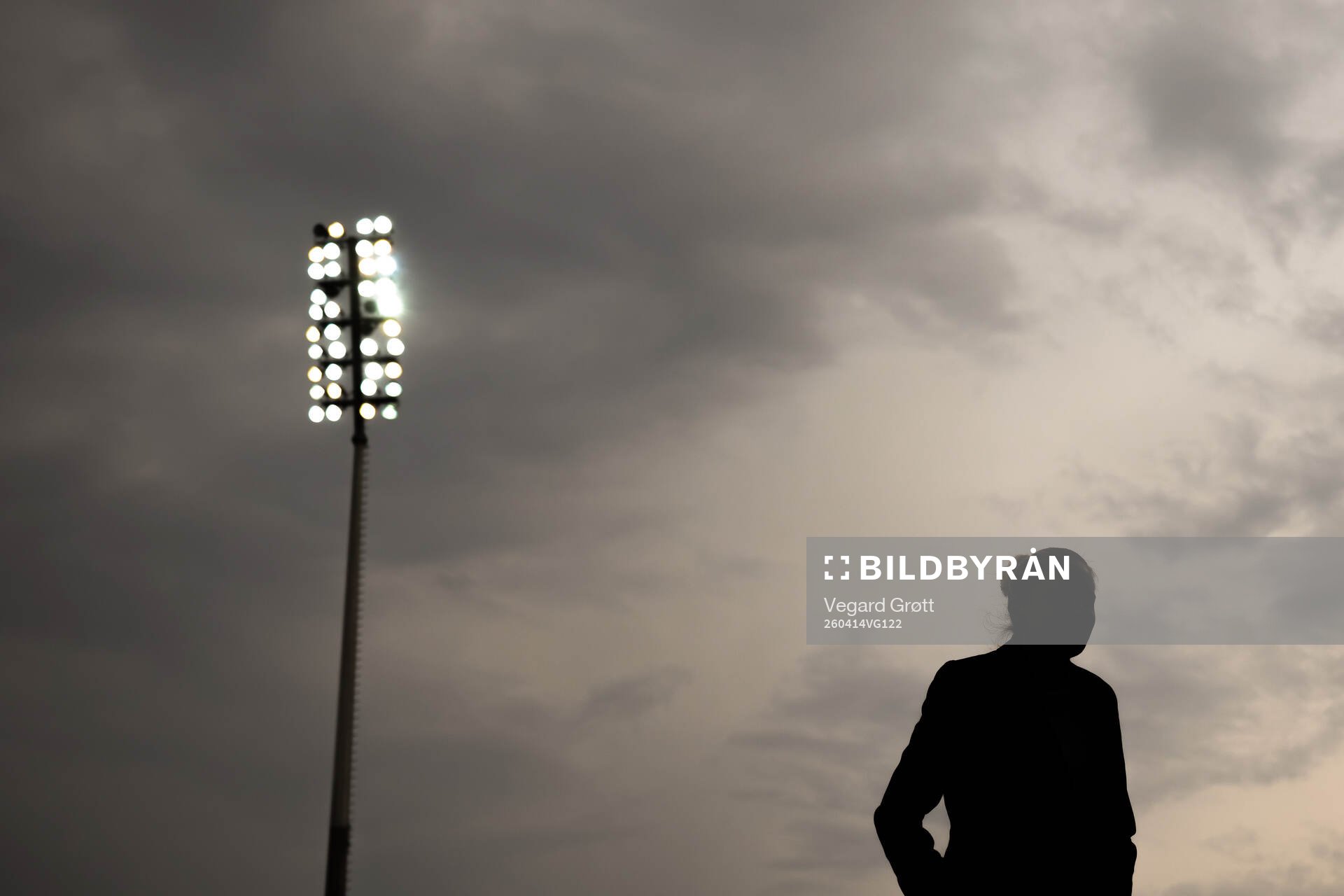 The silhouette of head coach Gemma Grainger of Norway