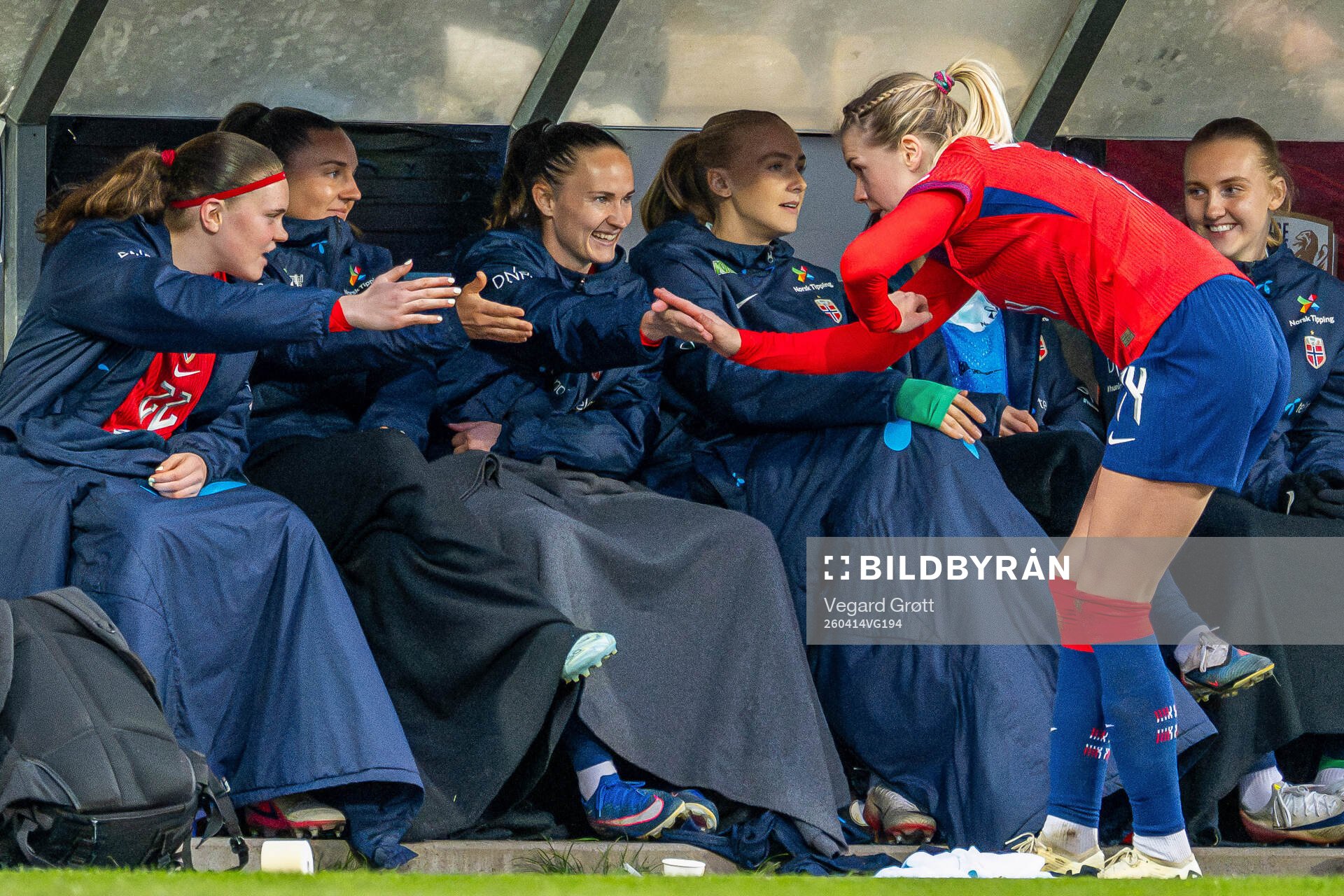 Signe Gaupset, Vilde Bøe Risa, Caroline Graham Hansen and