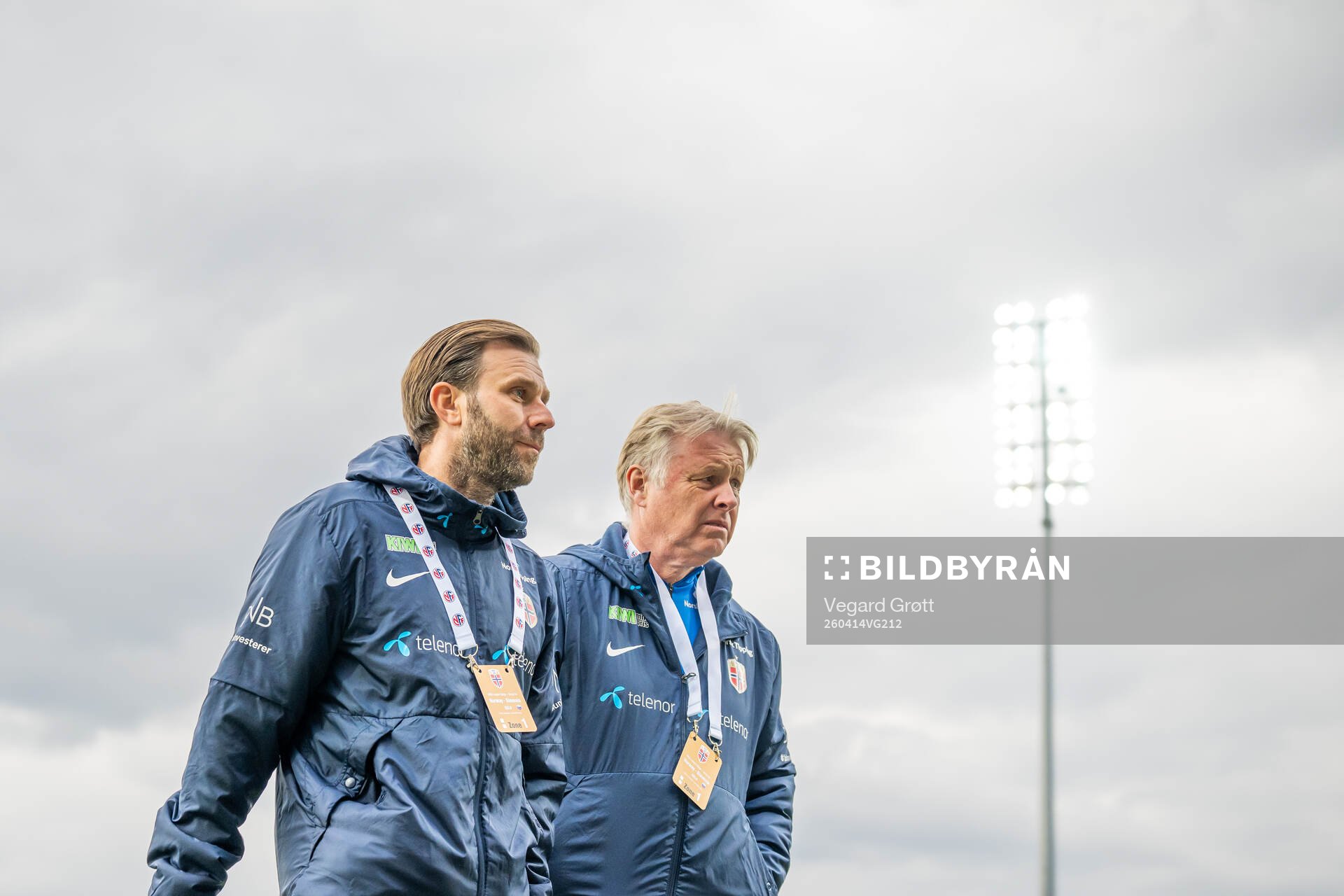 Assistant coach Mikey Harris and assistant coach Kjetil