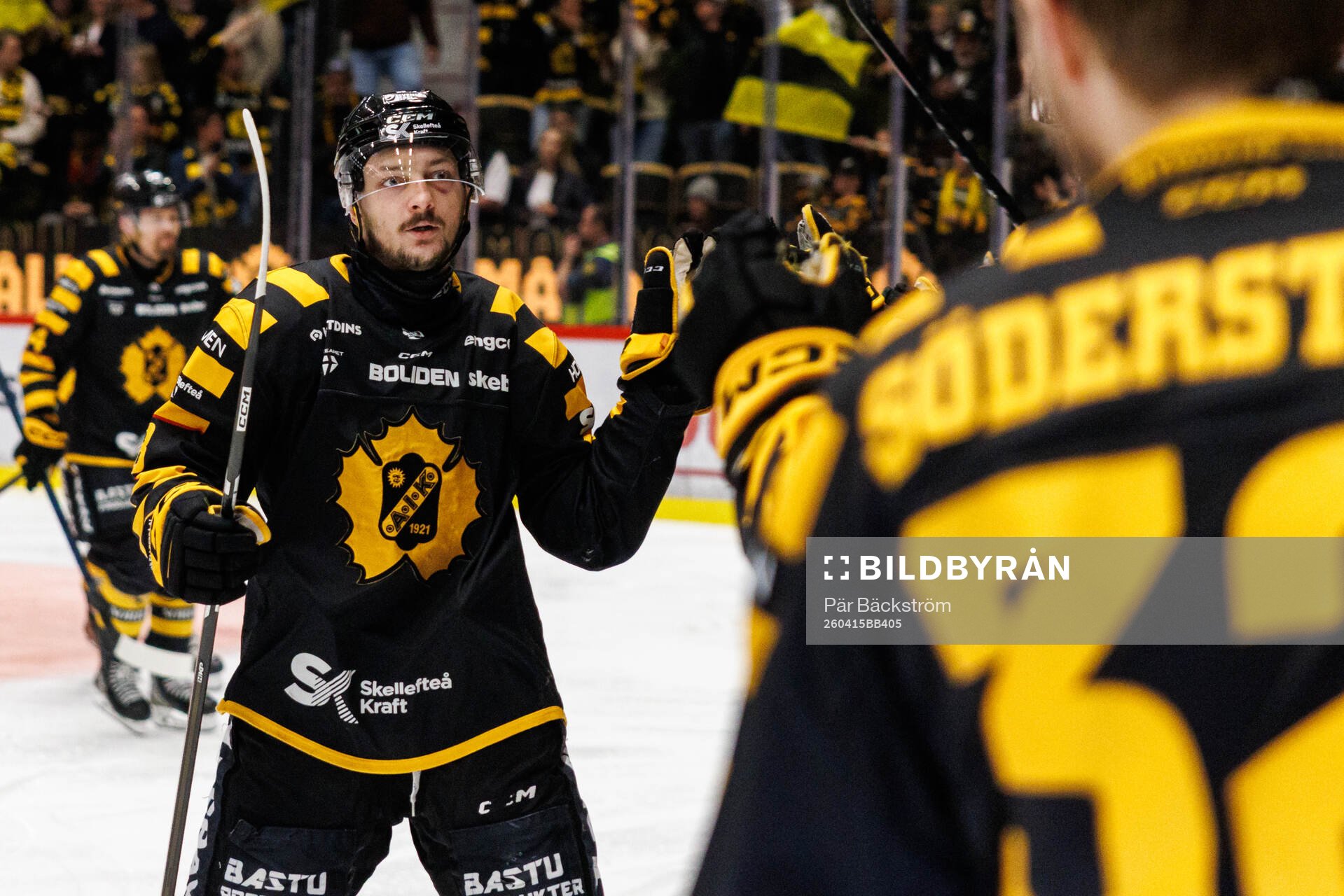 Skellefteås Oliver Okuliar jublar
