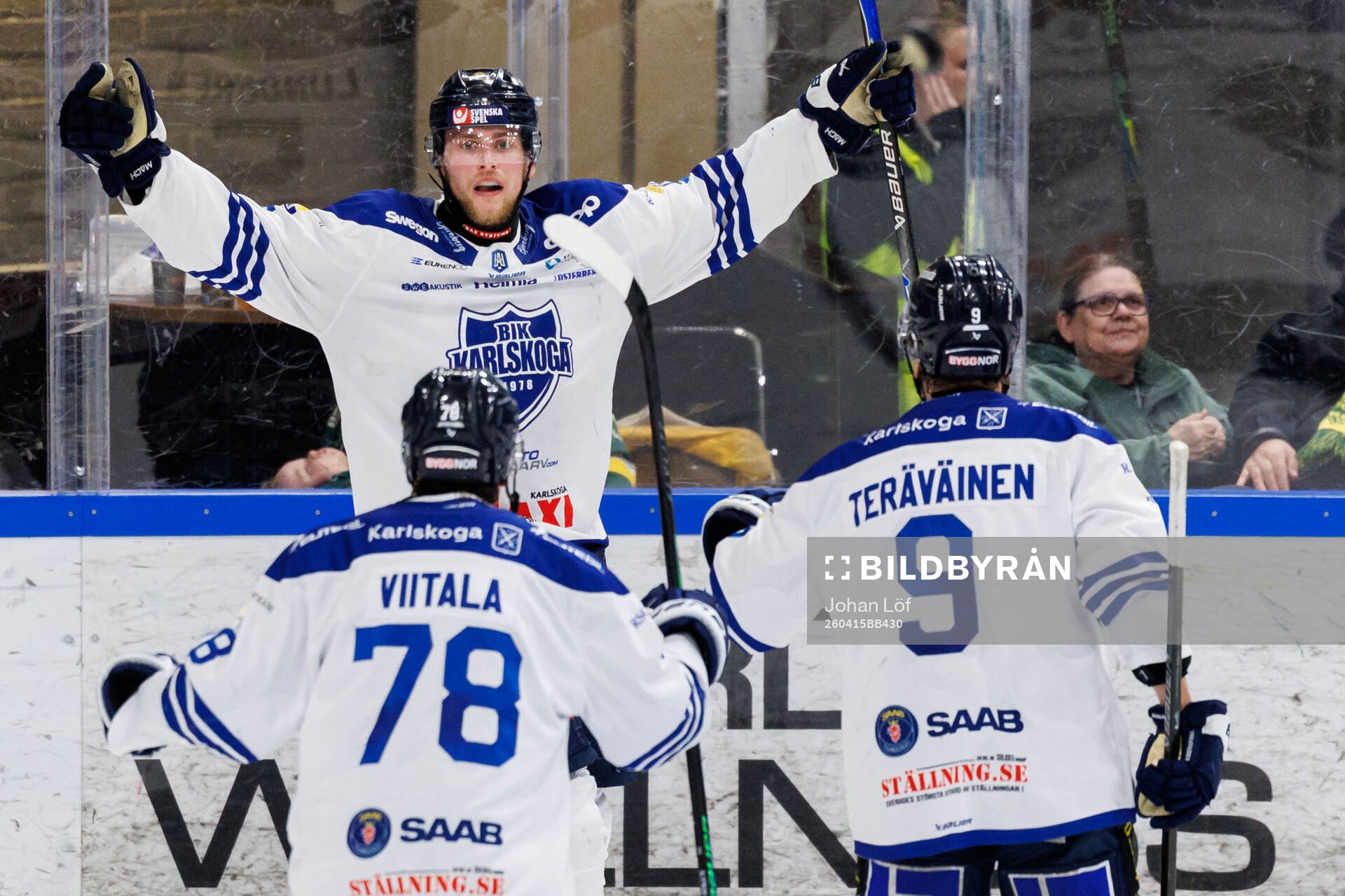 Karlskogas Jonatan Lundgren jublar