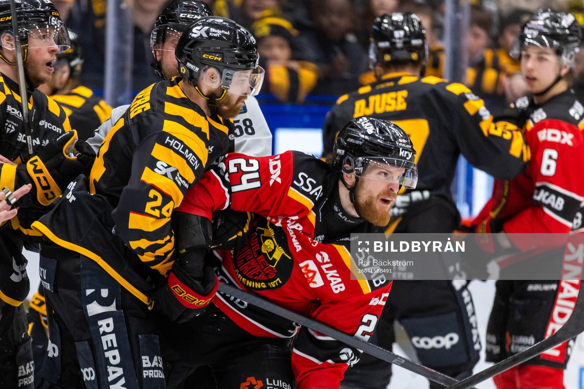 Skellefteås Oscar Lindberg och Luleås Brendan Shinnimin