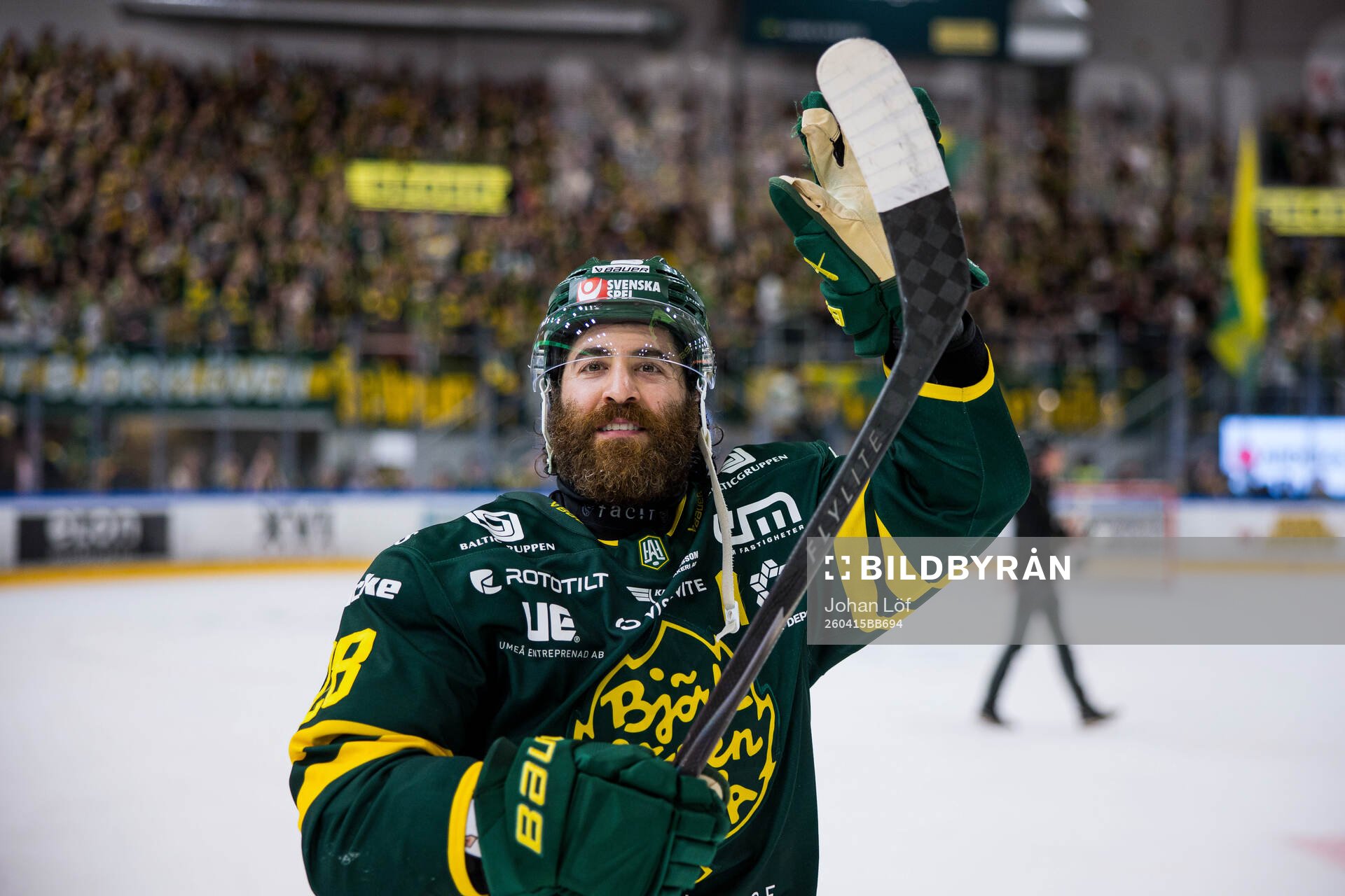 Björklövens Mathew Maione jublar