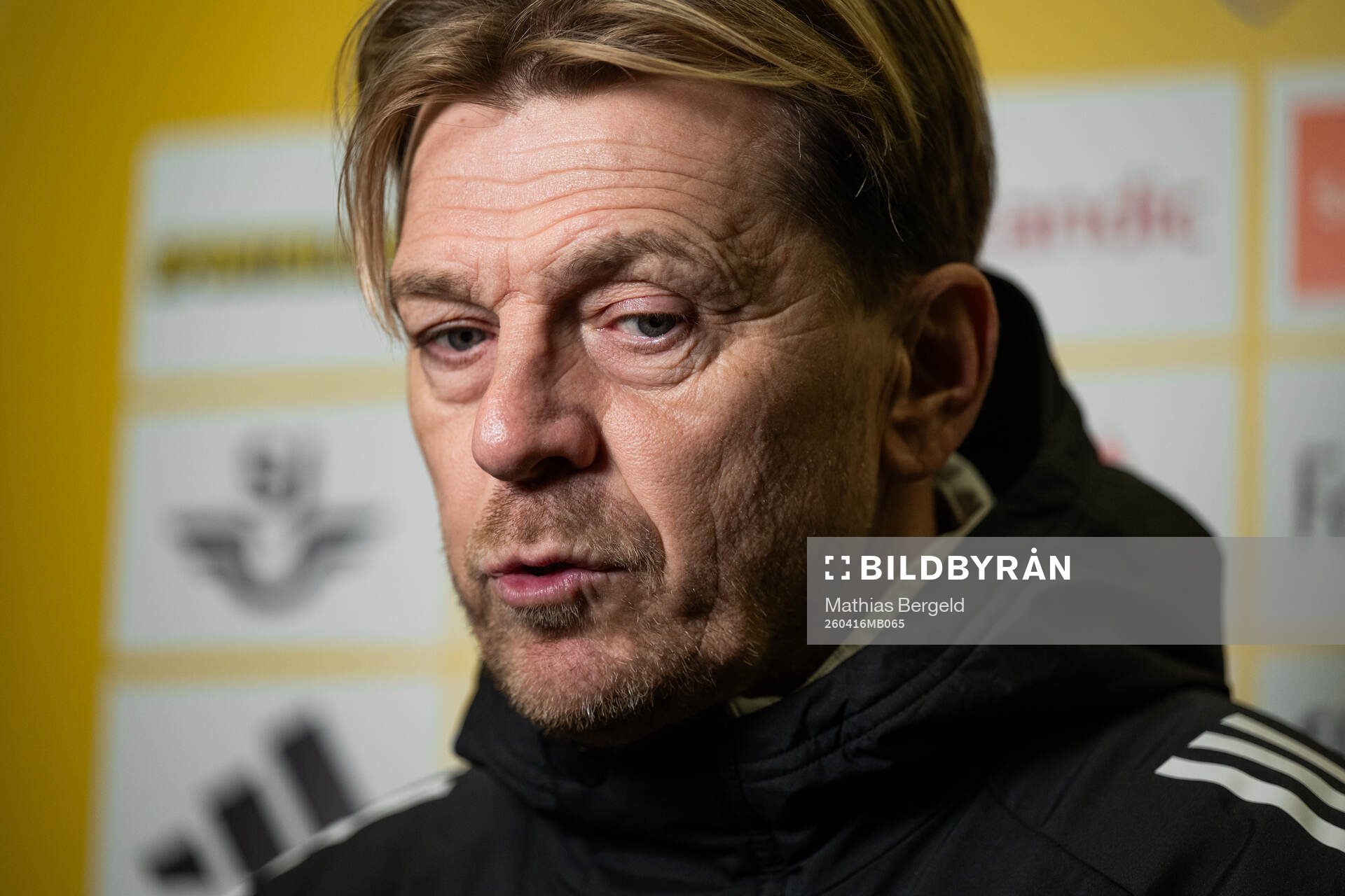 Head coach Tony Gustavsson of Sweden of the Swedish women's