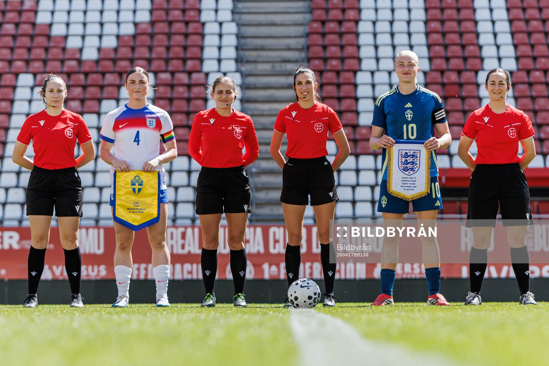 Ruby Mace of England, Referee Mireya Lopez Reche and Wilma