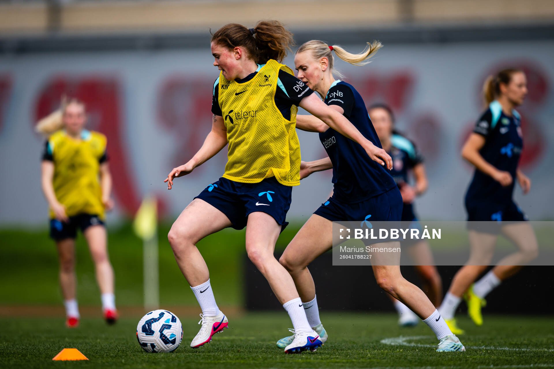 Signe Gaupset and Karina Sævik of the Norwegian women’s