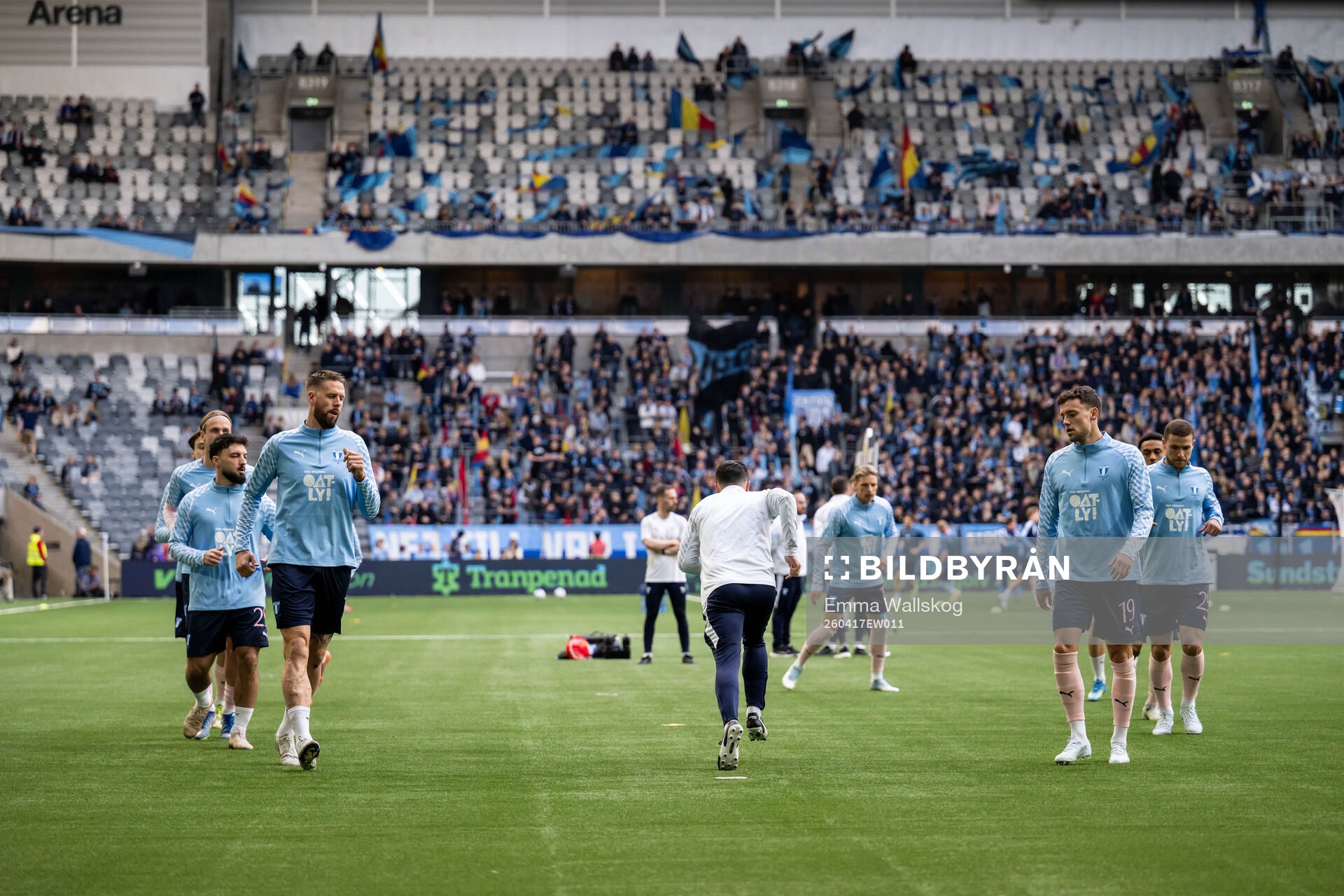 Malmö FFs Pontus Jansson och Colin Rösler  värmer upp