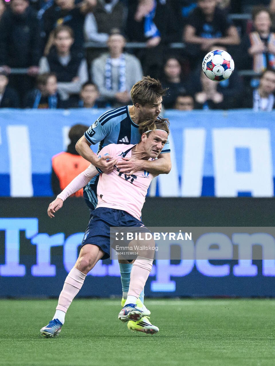 Djurgårdens Miro Tenho och Malmö FFs Erik Botheim