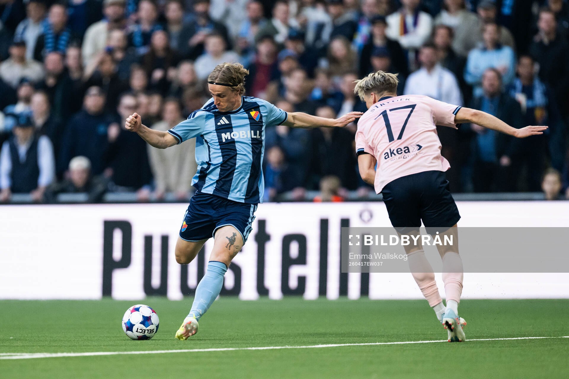 Djurgårdens Jeppe Okkels och Malmö FFs Jens Stryger Larsen