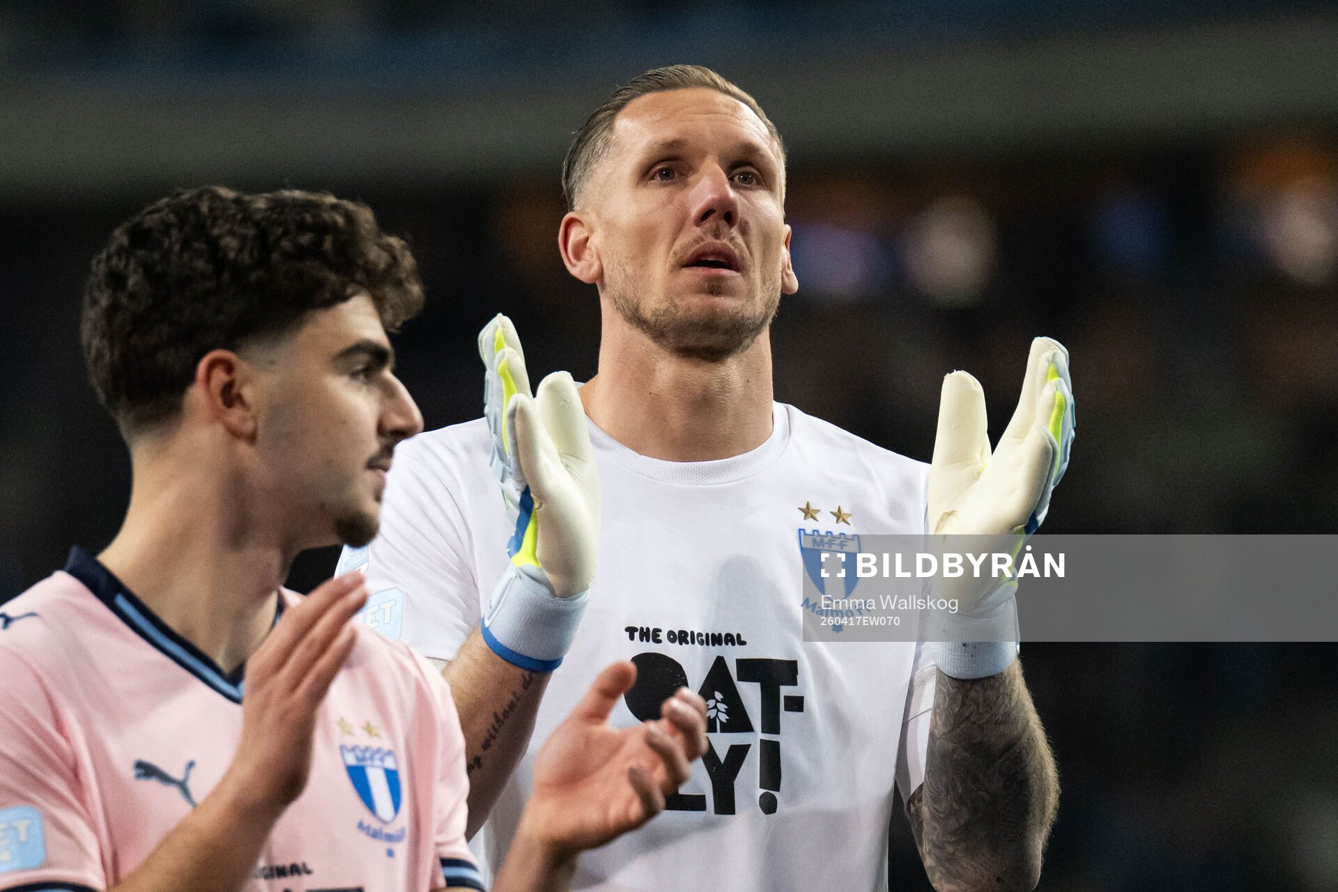 Malmö FFs målvakt Robin Olsen jublar